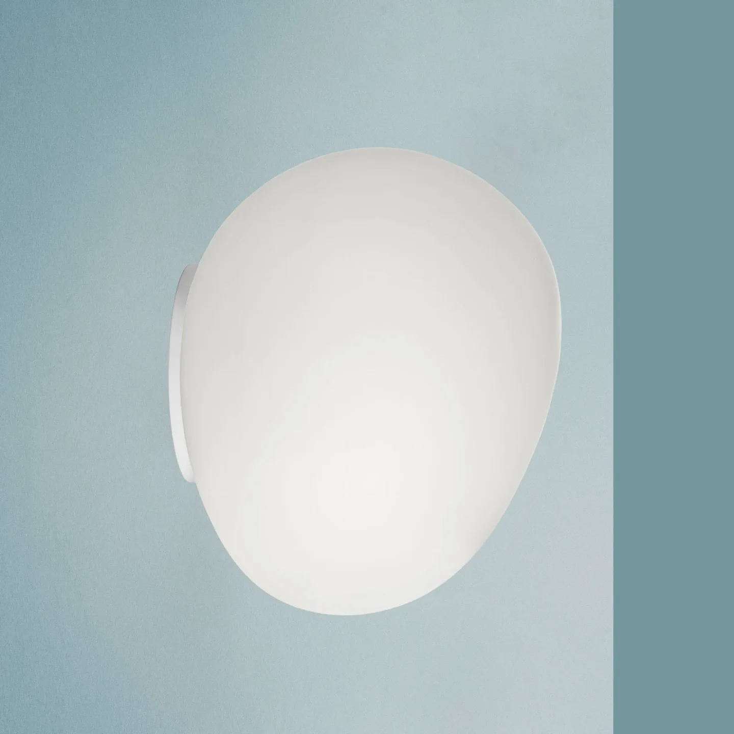 Gregg MIDI vägglampa vit glas - Foscarini - Vardagsrum - Design - Klot