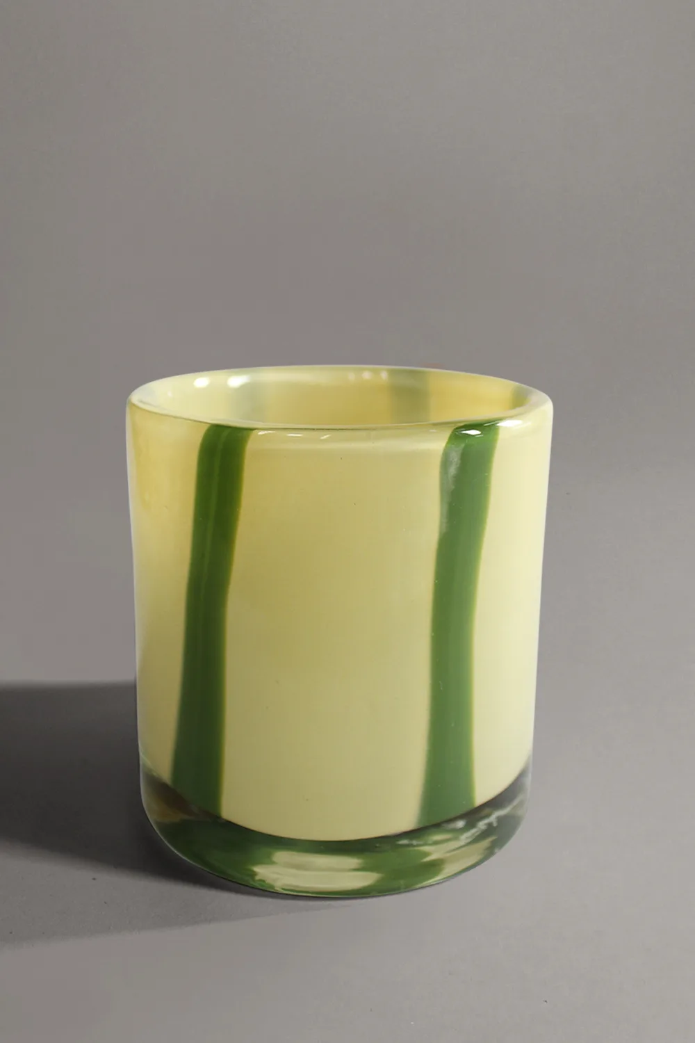 Lysestake S - Zuri (lys gul/grønn) (Størrelse: 8 x 8 cm)