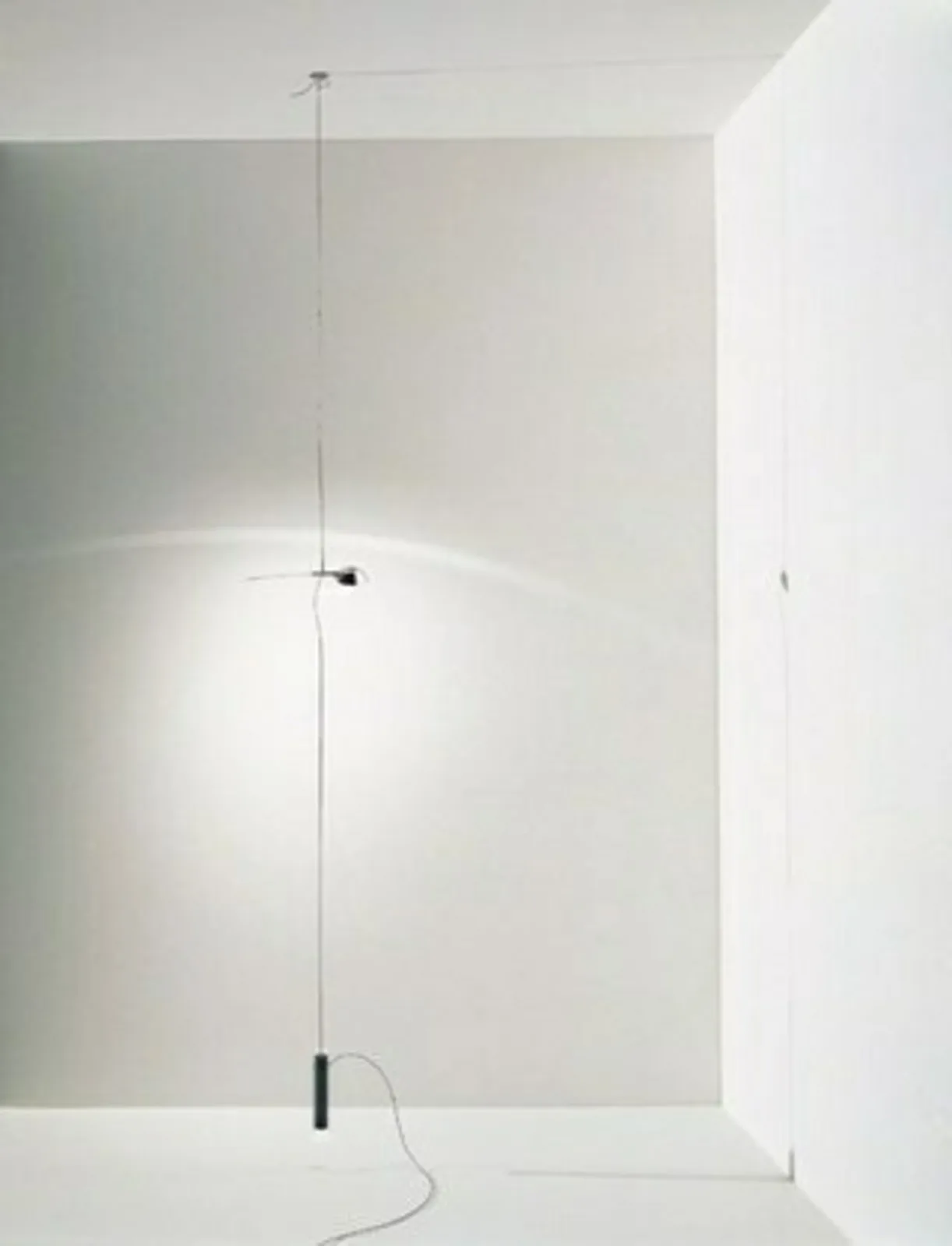 Hot Achille LED Pendelleuchte 350cm - Ingo Maurer - Wohnzimmer - Metall