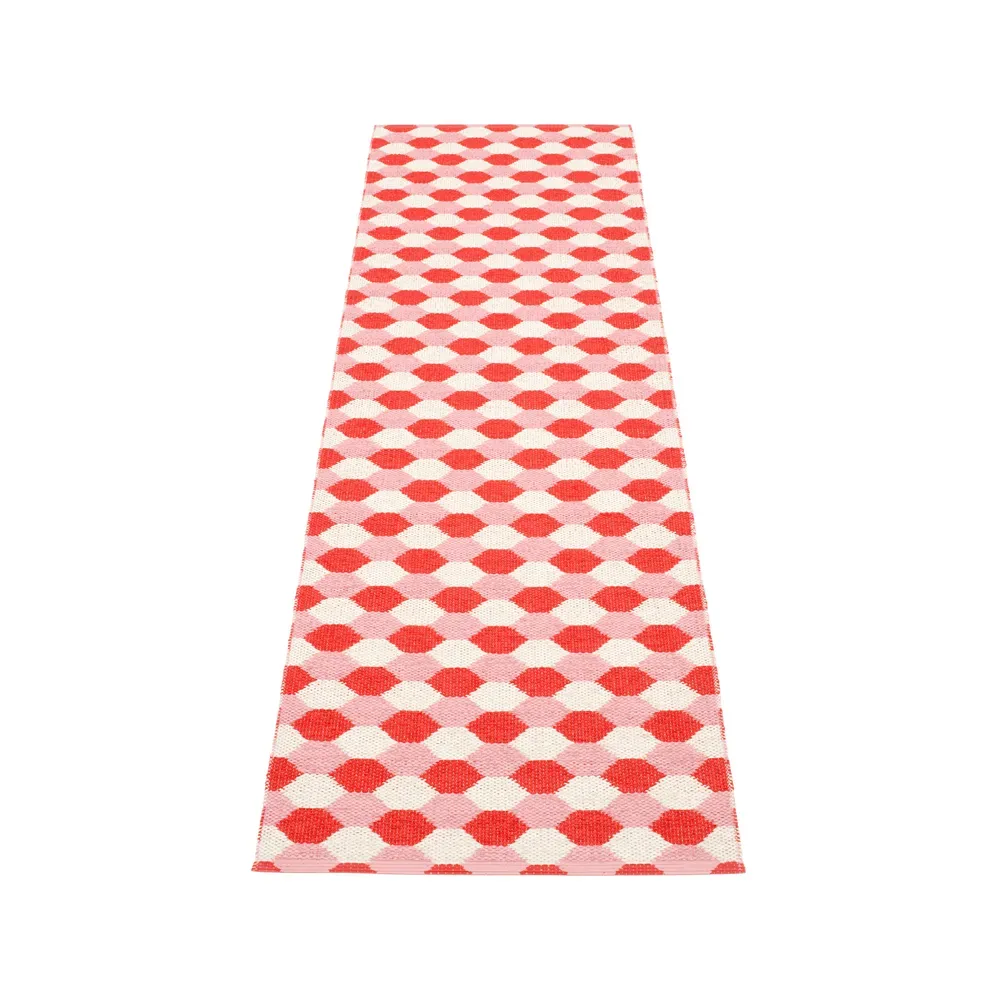 Pappelina Dana gångmatta coral red/piglet/vanilla, 70x250 cm