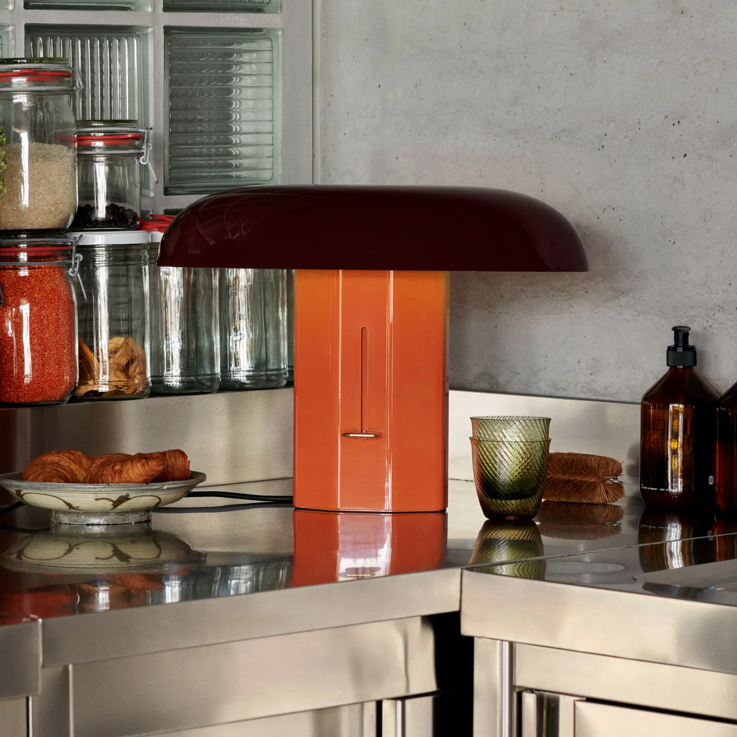 Montera JH42 bordlampe Amber/Ruby - &Tradition - Stue - Design - Aluminium - Med skærm