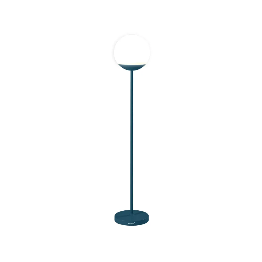 Fermob Mooon! golvlampa Acapulco blue (blå)