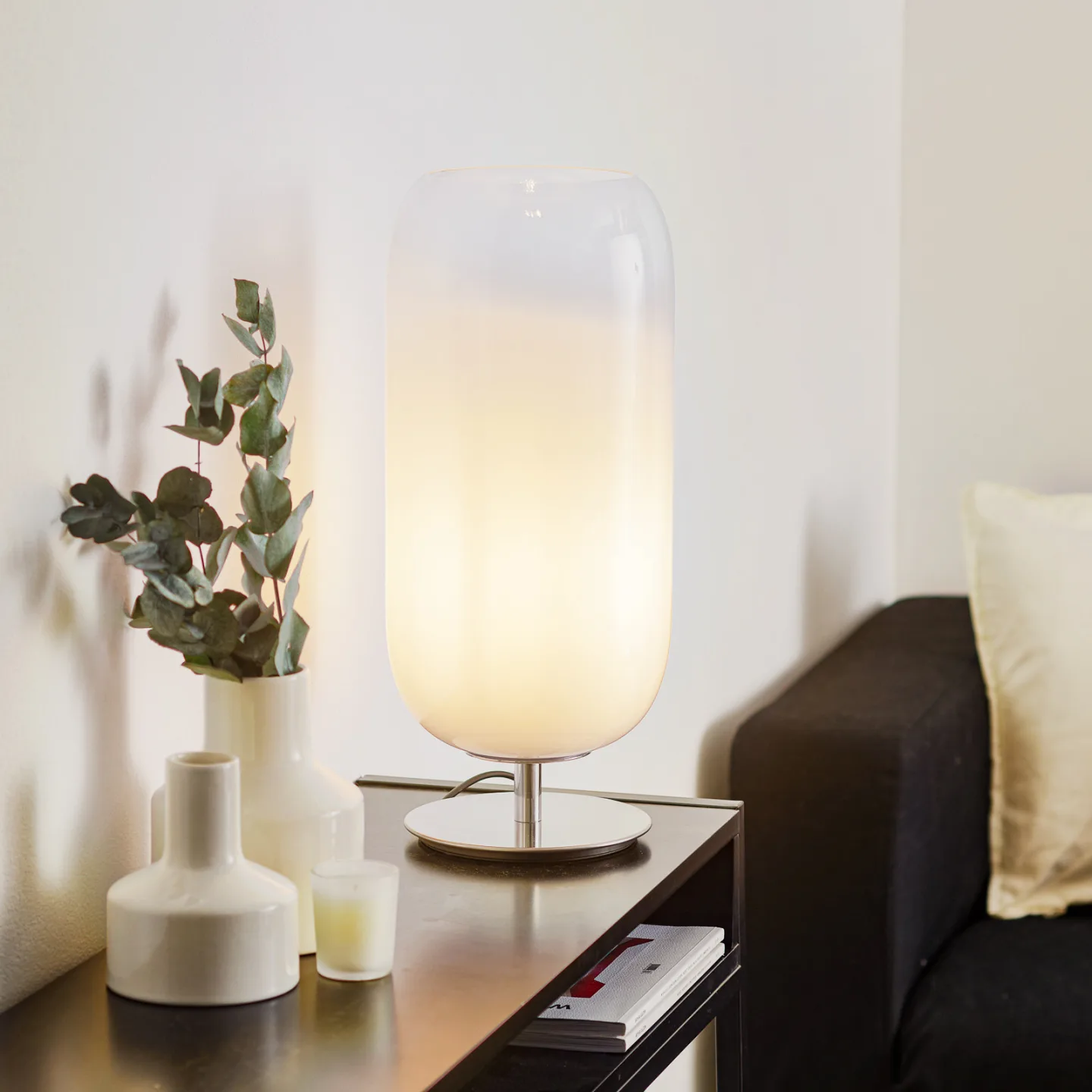 Gople Tischleuchte White - Artemide - Wohnzimmer - Design - Glas - Mit Schirm
