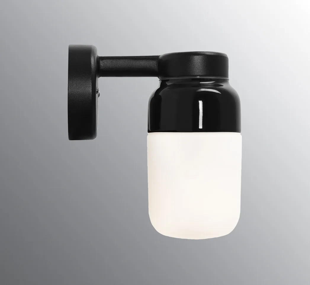 Ifö electric - Ohm Wall 100/210 - Badrumslampa - Svart