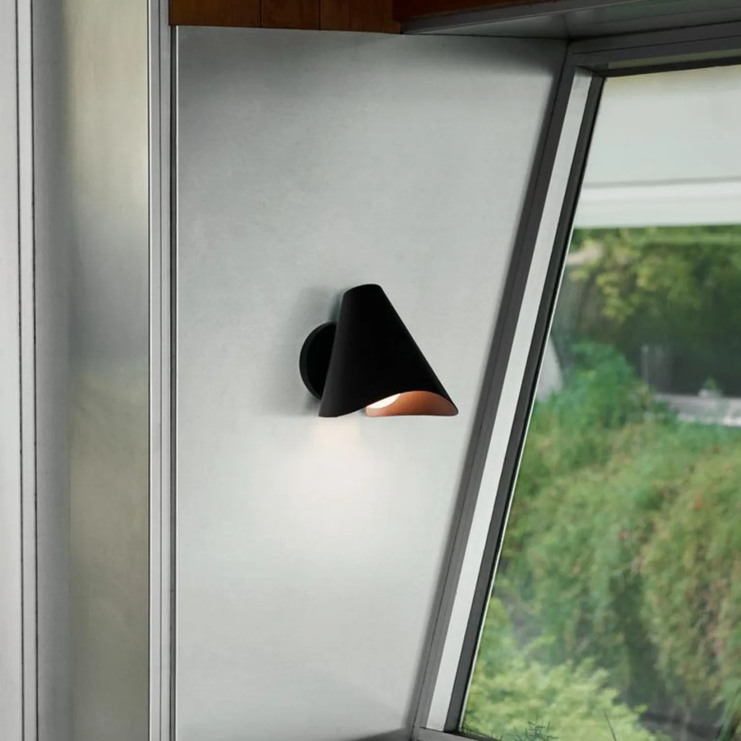 Bonnet SC103 Wandleuchte Schwarz - &Tradition - Wohnzimmer - Modern - Aluminium - Einflammig