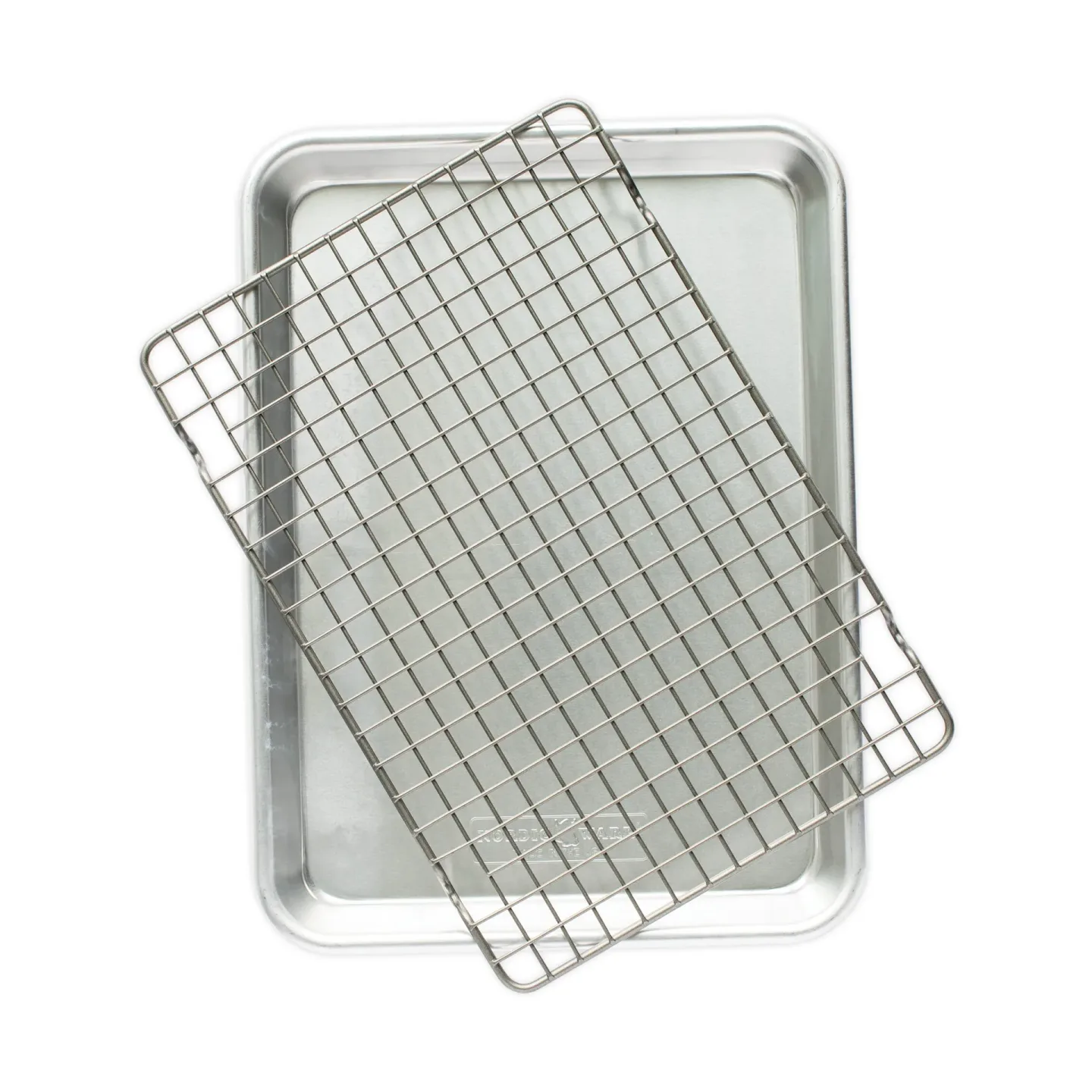 Nordic Ware Naturals Quarter Sheet Backblech mit Gitter Silber
