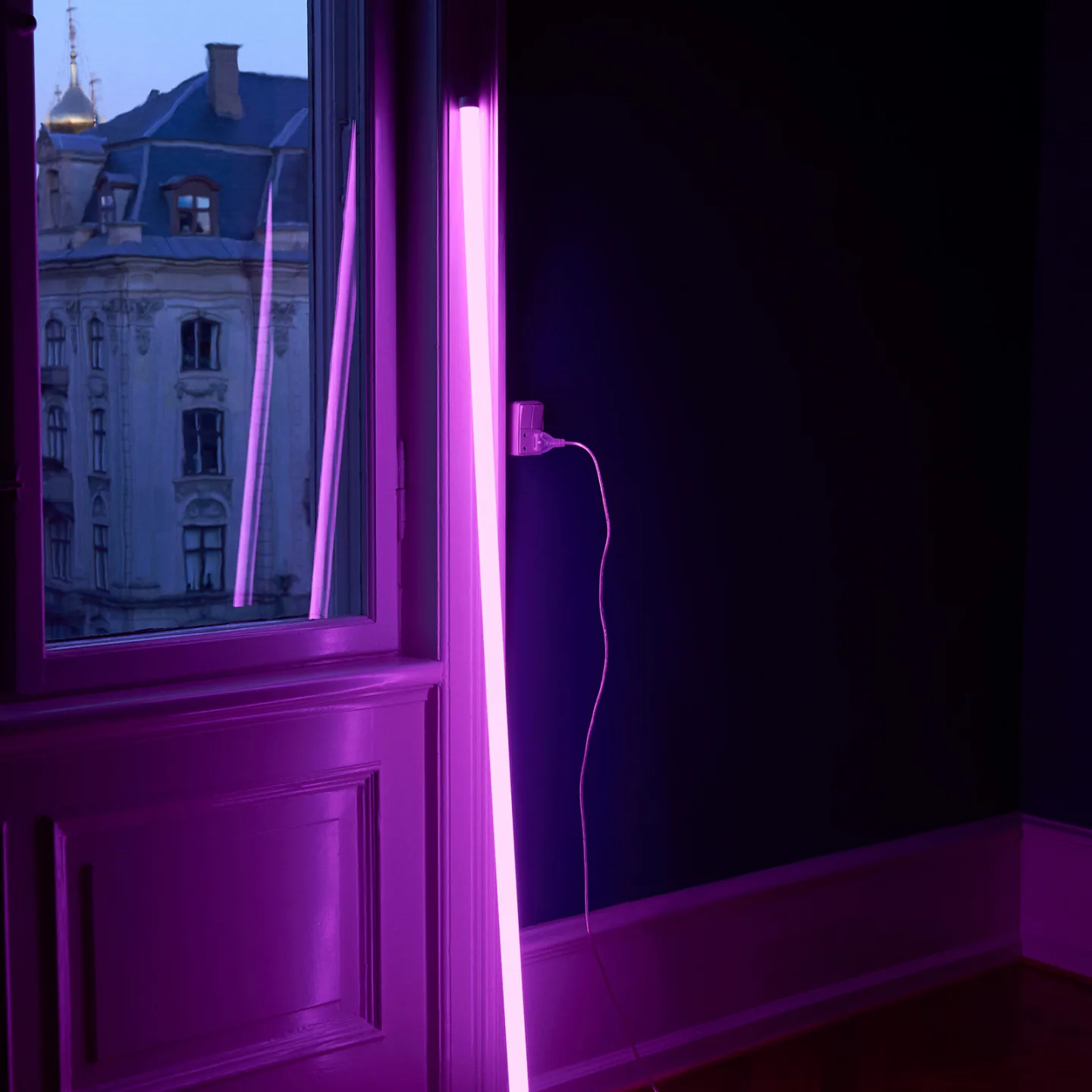 Neon Tube LED-Röhre, rosa, Länge 1,5 m, Stecker - HAY - Wohnzimmer - Modern - Kunststoff - Balken