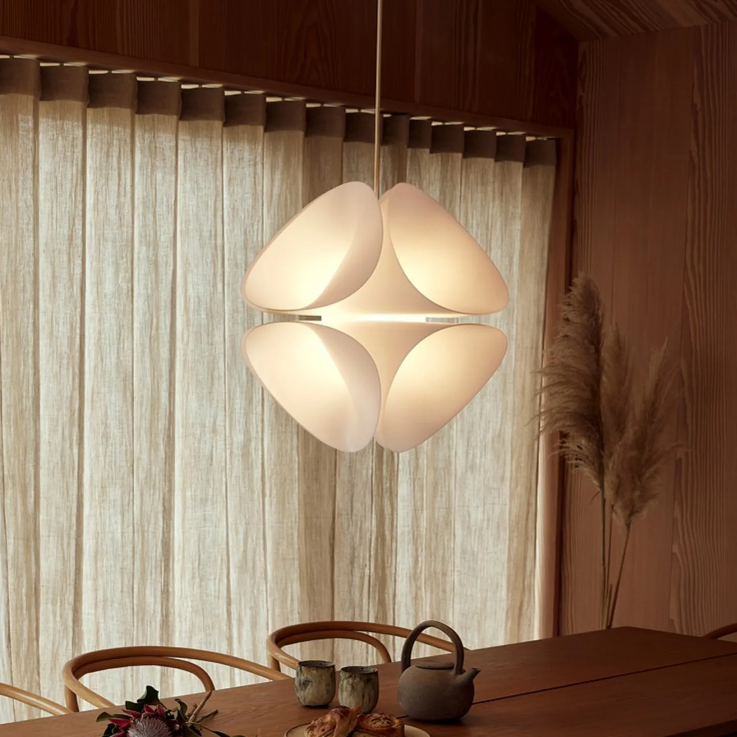 Frandsen Nova pendel Opal White