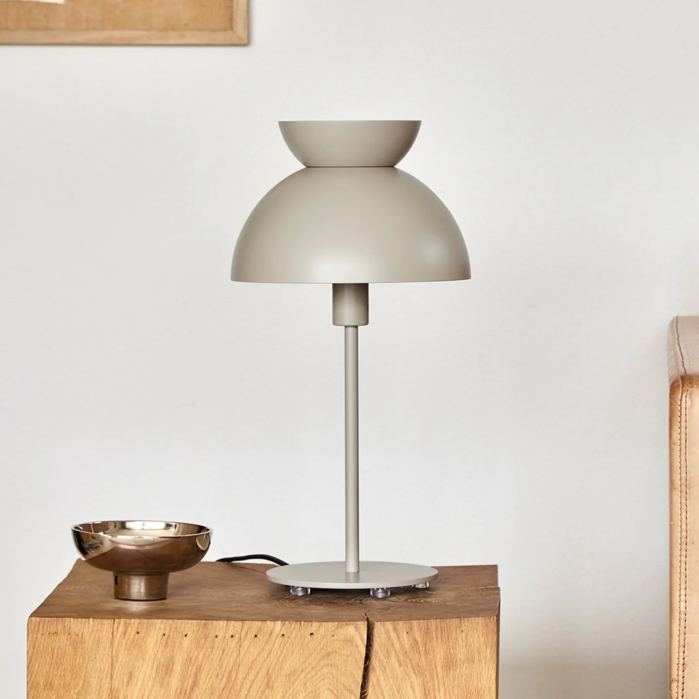 Butterfly Bordlampe Tan Grey - Frandsen - Stue - Design - Metal - Med skærm