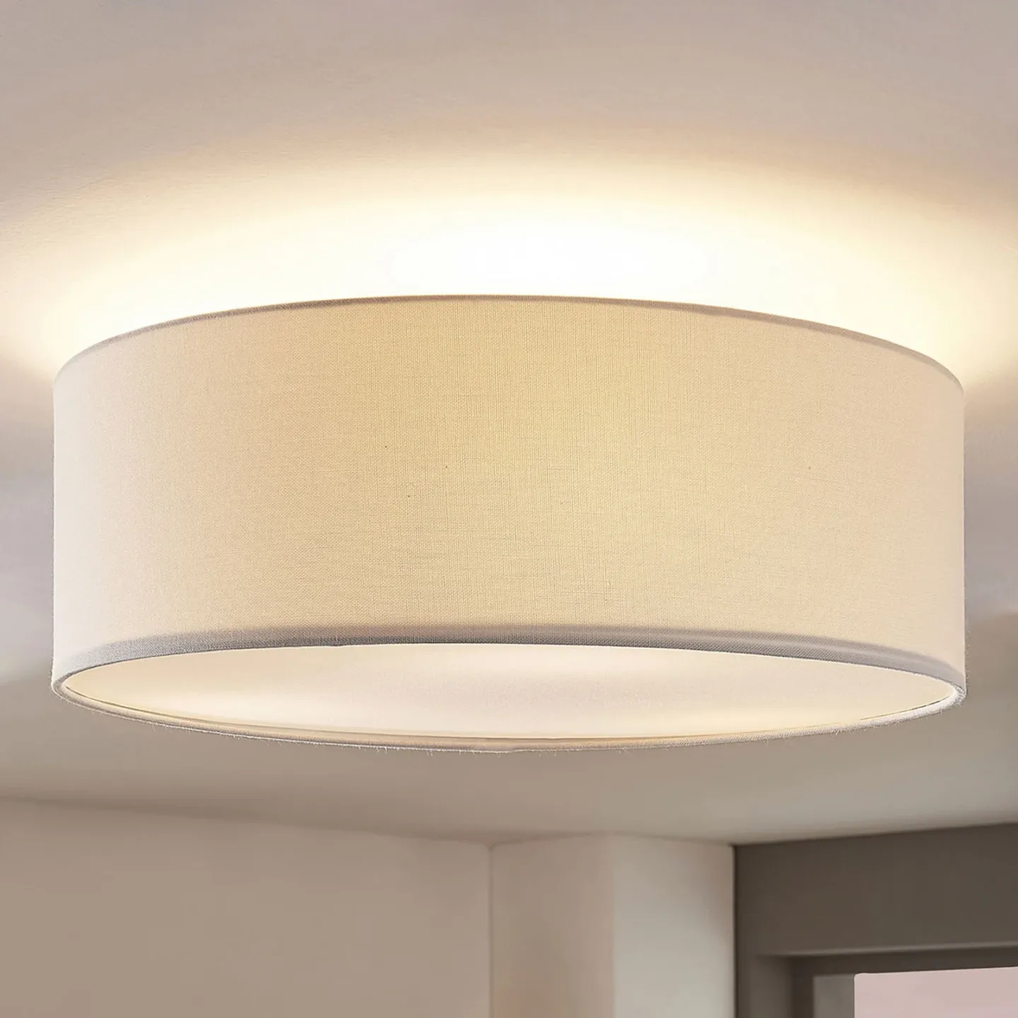Mariat Round Taklampe White - Lindby - Stue - Moderne - Stoff / Tekstil - Rund