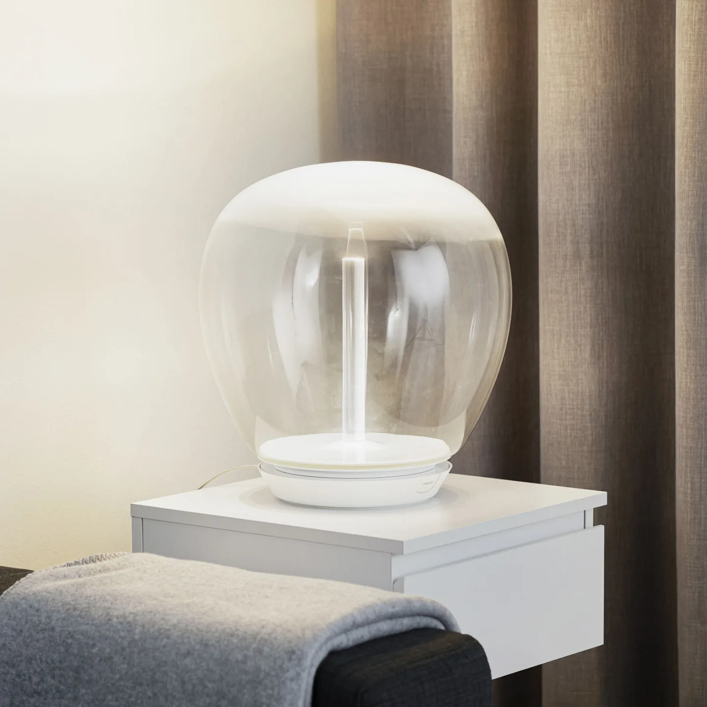 Artemide Empatia Tischleuchte Transparent rauchfarben, groß