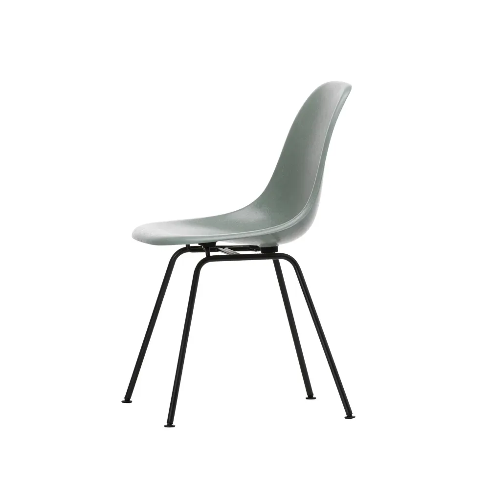 Vitra Eames fiberglass chairs DSX stol Sea foam green-Black