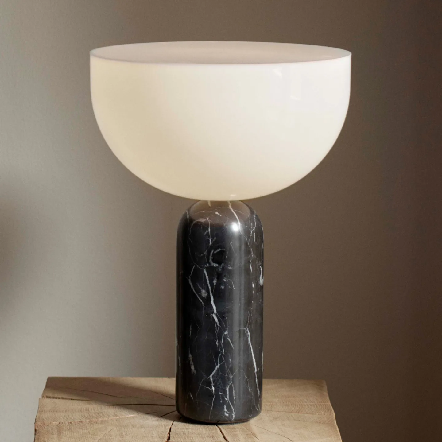 Kizu Tischleuchte Small Black - New Works Kizu Small - Wohnzimmer - Design - Stein