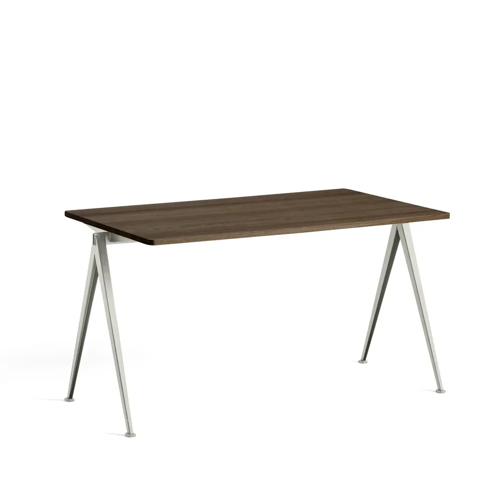 HAY Pyramid 01 Schreibtisch Oak smoked, 140x75 cm, beige Stahlgestell