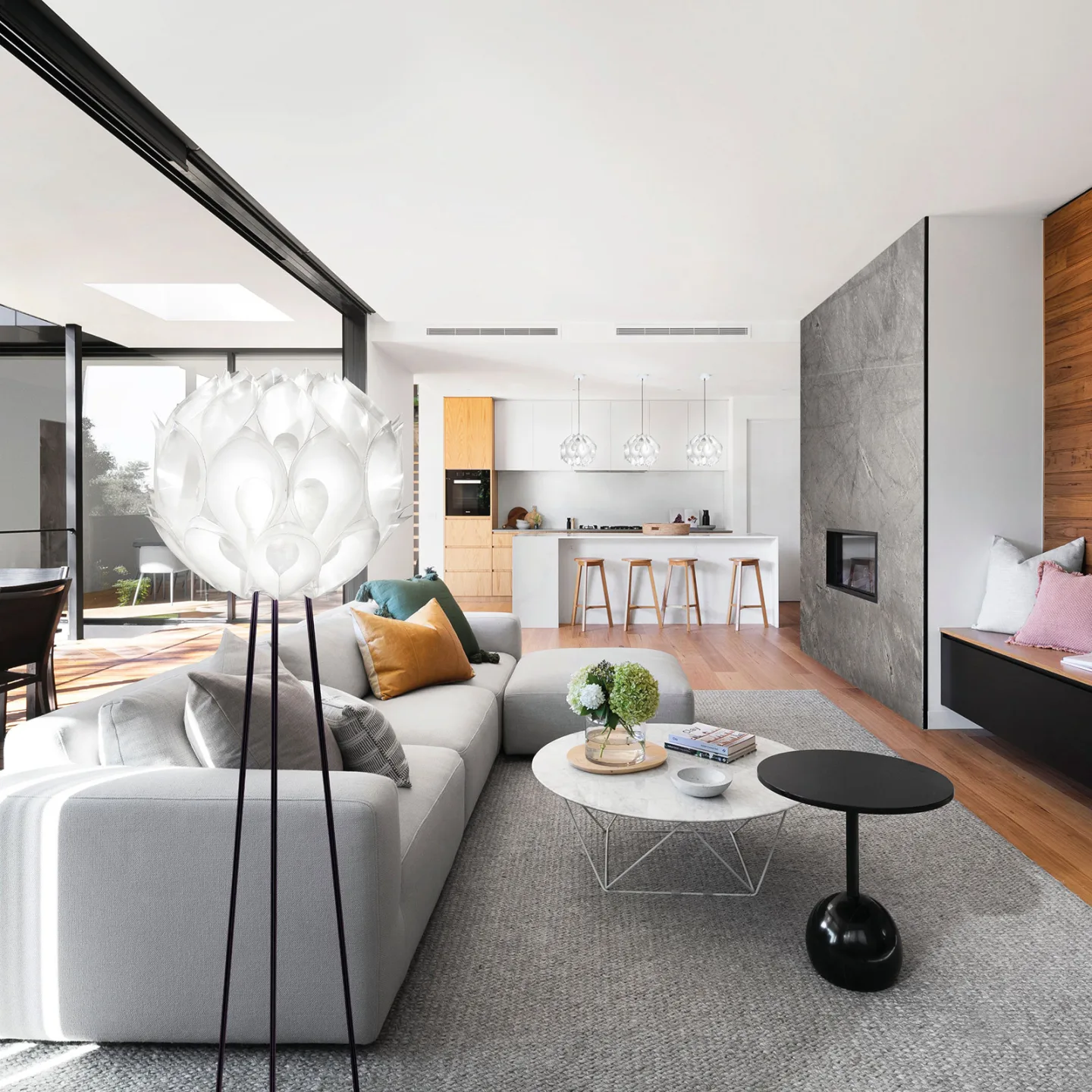 Flora Stehleuchte White - Slamp - Wohnzimmer - Design - Kunststoff - Mit Schirm