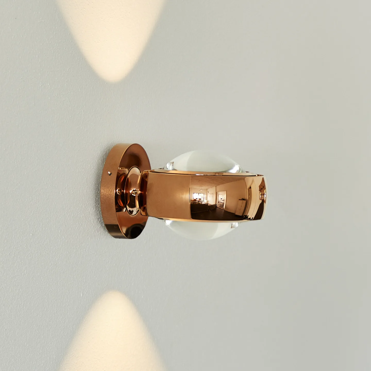 Optic vägglampa Glossy Rose Gold - LOOM DESIGN - Vardagsrum - Modern - Aluminium - Rund