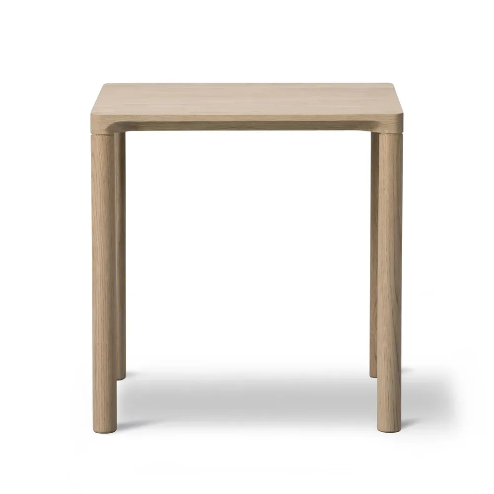 Fredericia Furniture Piloti 6700 sidobord Lackad ek-höjd 41 cm