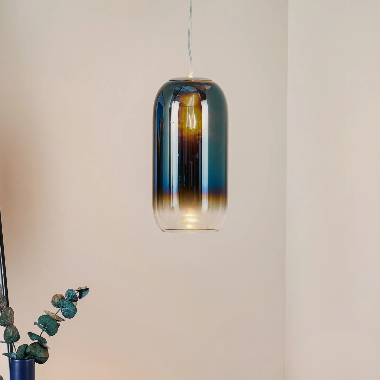 Gople Mini Pendel Blue Sapphire - Artemide - Stue - Design - Glas - Med én lyskilde