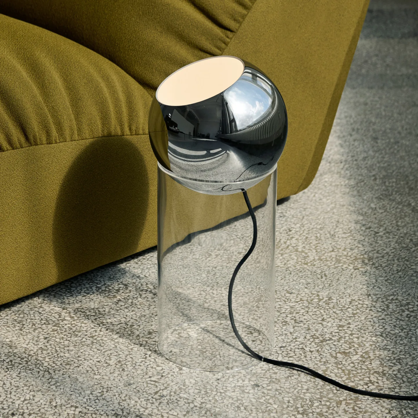 Topan VP14 gulvlampe kromfarvet E27 - &Tradition - Stue - Design - Aluminium - Med én lyskilde