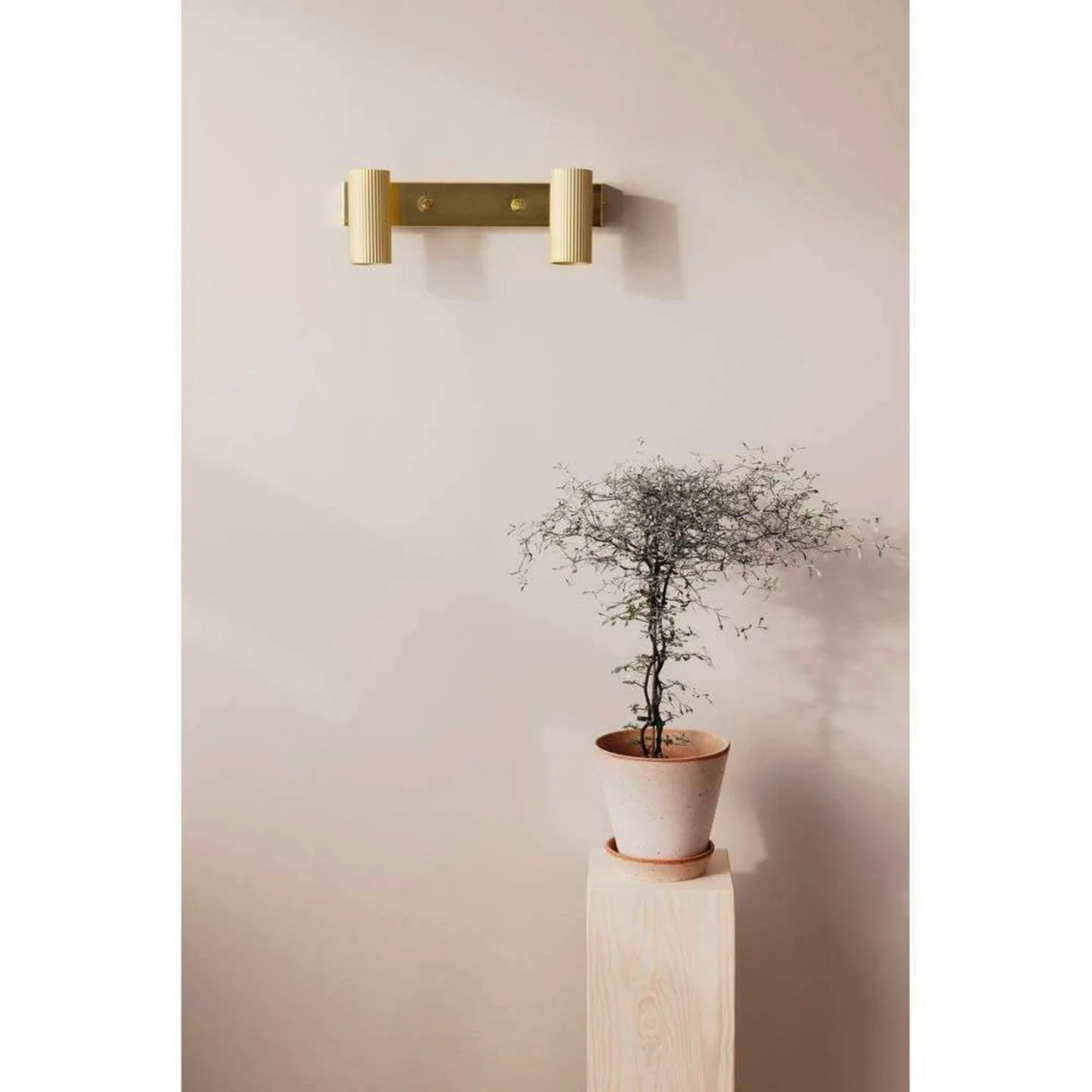 Hubble 2 Wandleuchte Brushed Brass - Globen Lighting - Metall