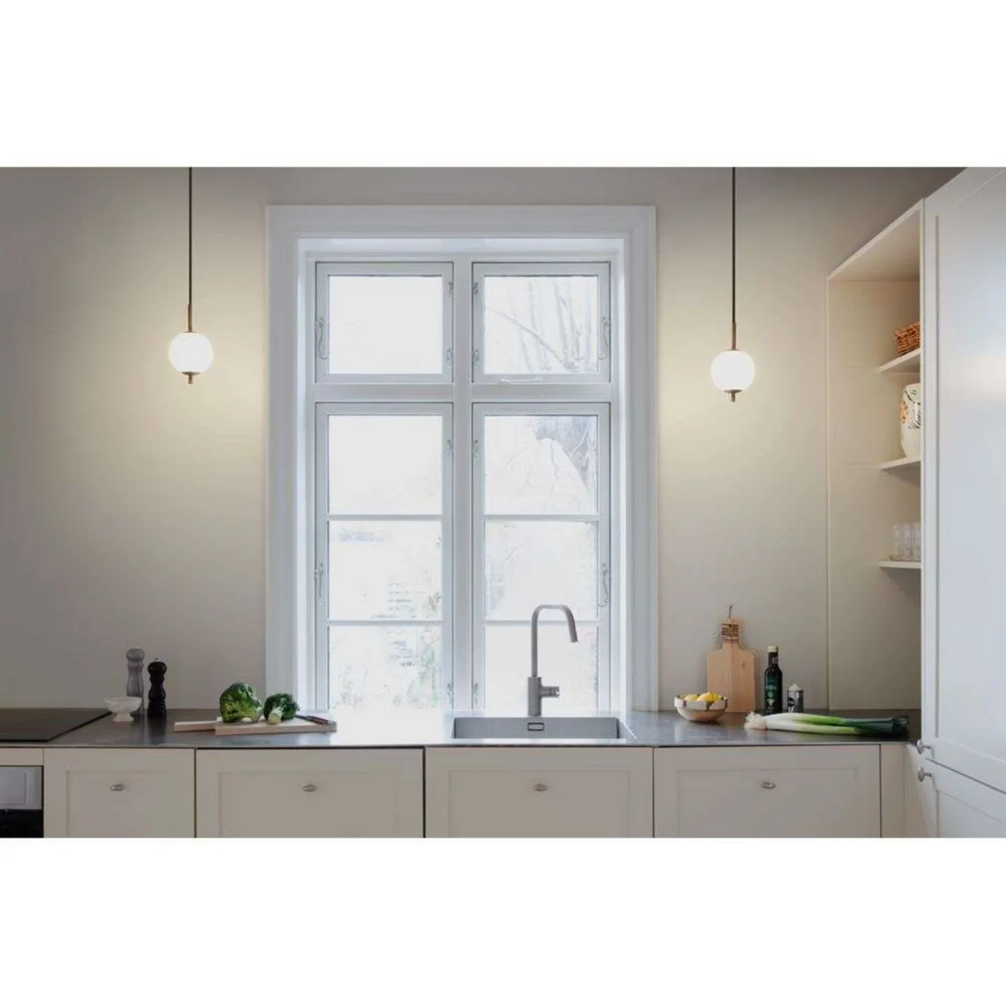 Audrey 1 Pendelleuchte Plated Brass/White Opal - UMAGE - Wohnzimmer - Glas