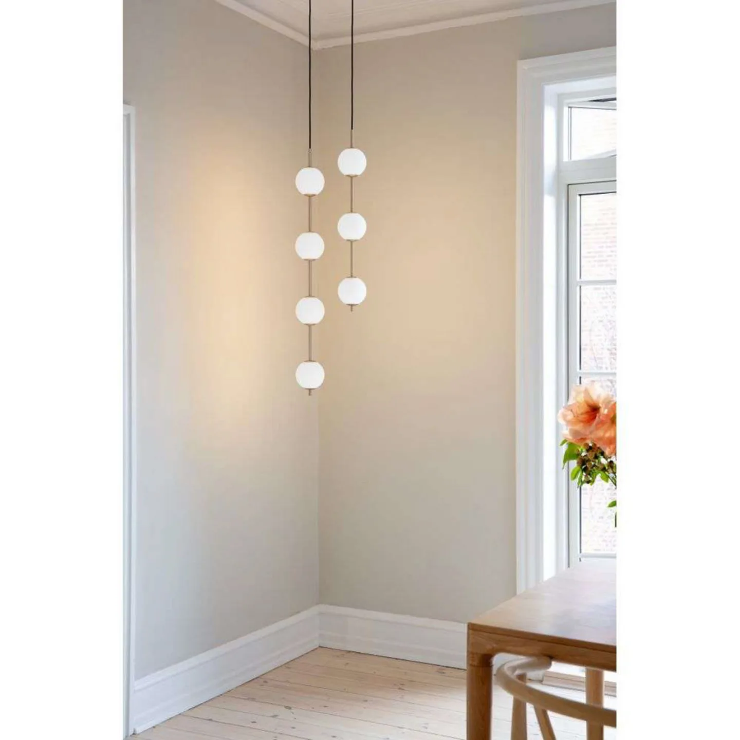 Audrey 4 Pendel Brass/White Opal - UMAGE - Stue - Glass