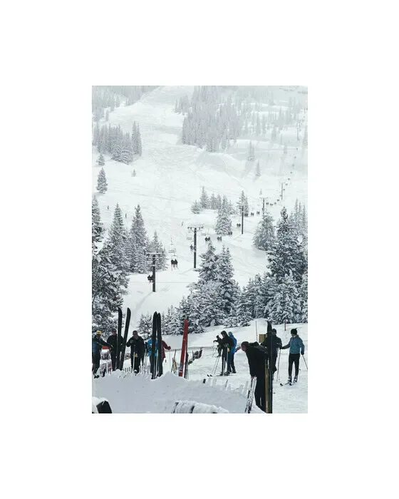 Skiing in Vail