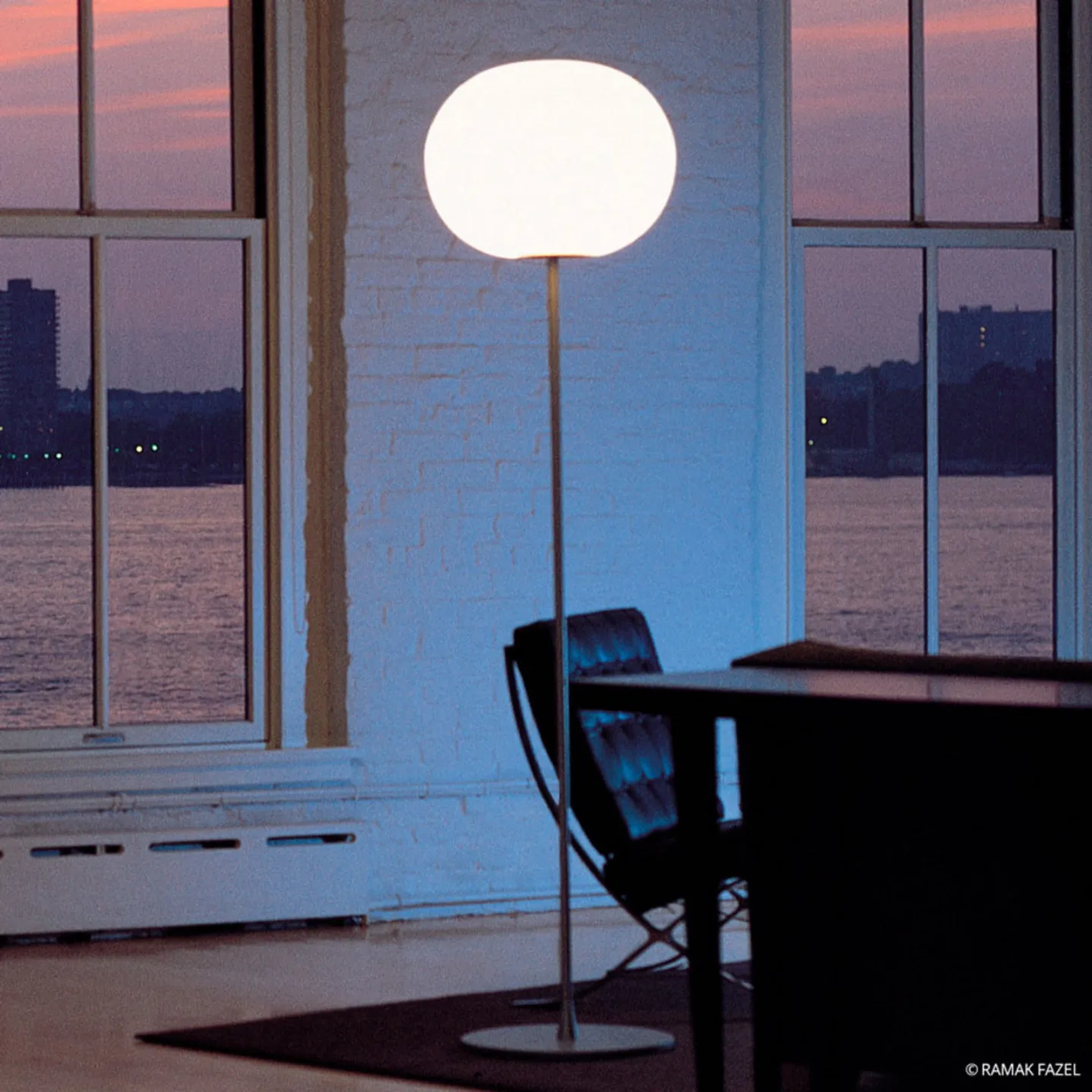 Glo-Ball F3 Gulvlampe - Flos - Stue - Design - Glas - Kugle