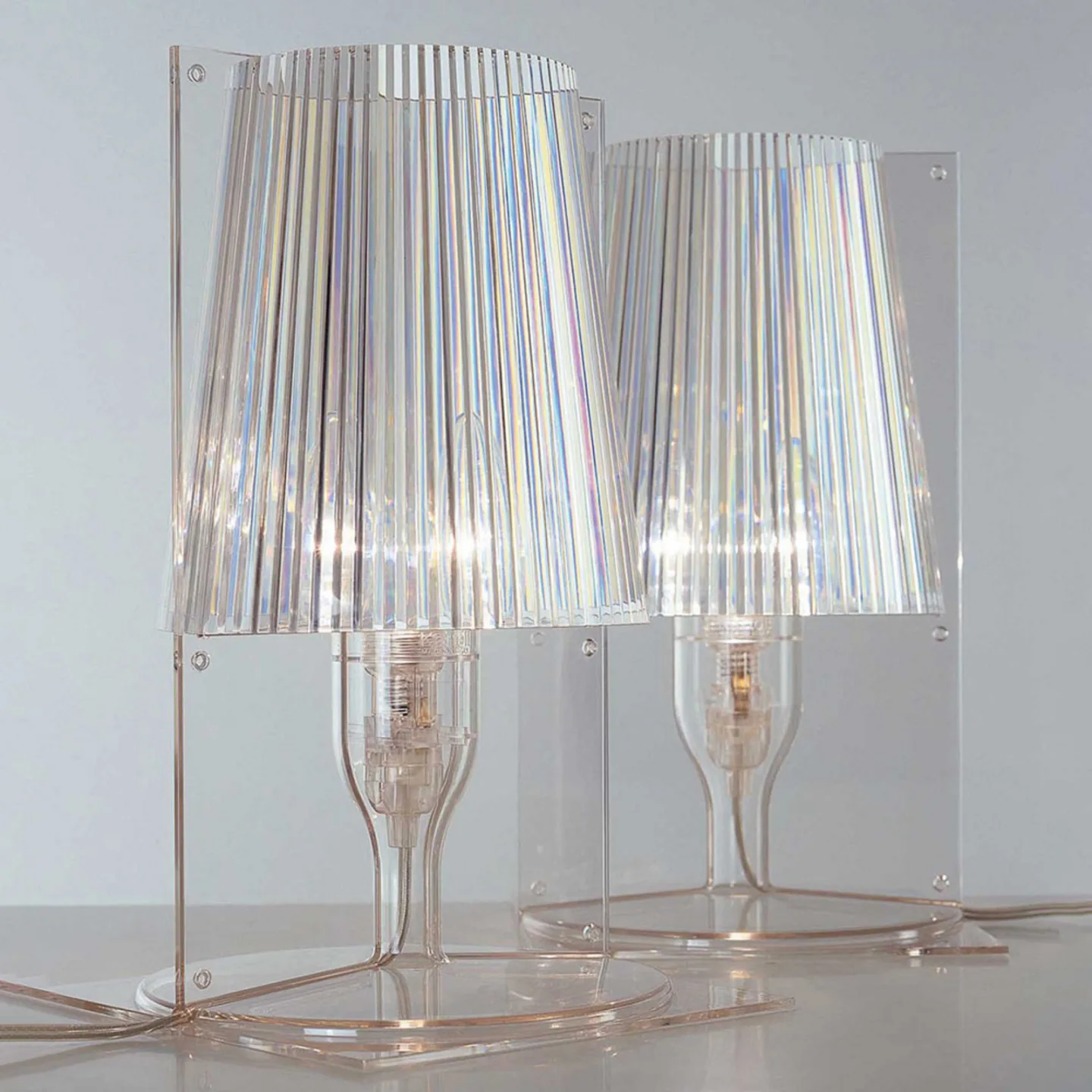 Take Tischleuchte Kristall - Kartell - Wohnzimmer - Design - Kunststoff - Mit Schirm