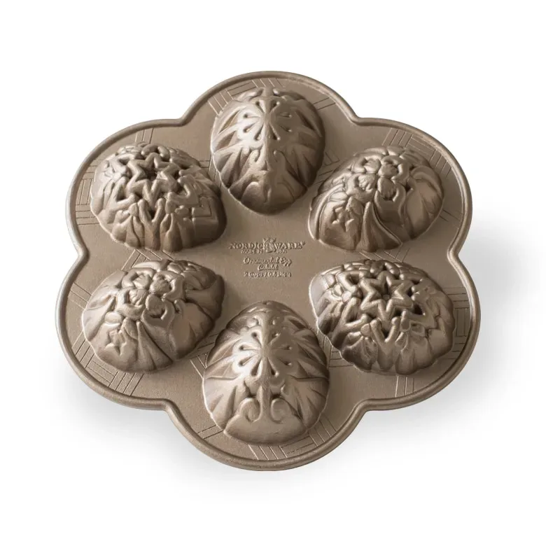 Nordic Ware Ornament eiförmige Keksausstecher Aluminium