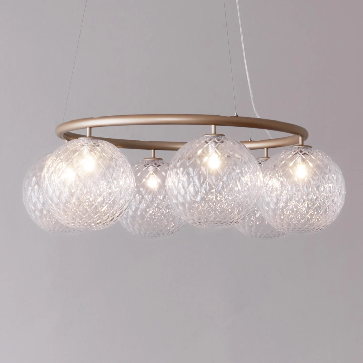 Miira 6 Circular Kronleuchter, Ø 80 cm, messing/klar - Nuura Nuura Aps - Esszimmer - Skandinavisch - Metall - Mehrflammig