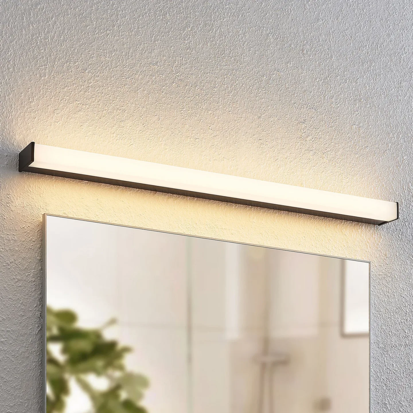 Ulisan LED Wandleuchte IP44 L88,8 Matt Black/White - Lindby - Badezimmer - Modern - Metall
