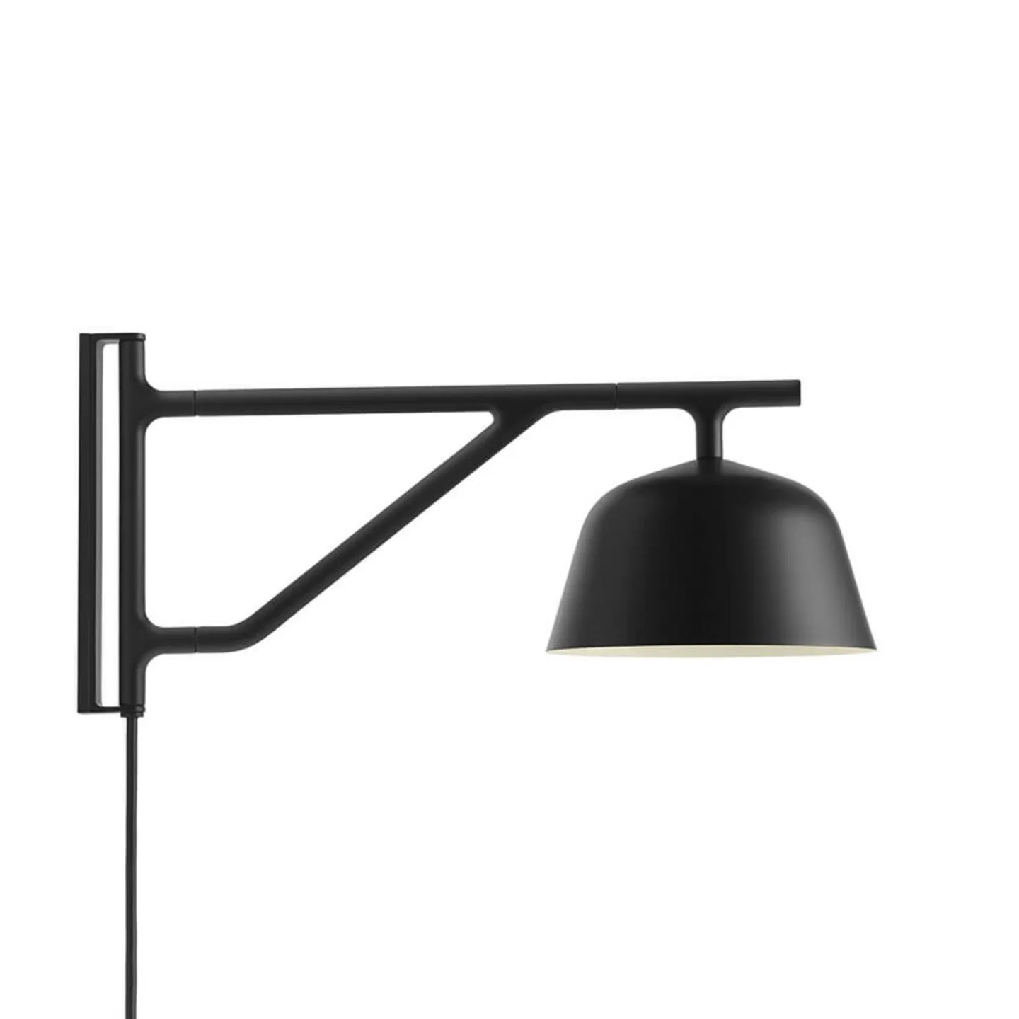 Ambit Vegglampe Black - Muuto - Stue - Aluminium