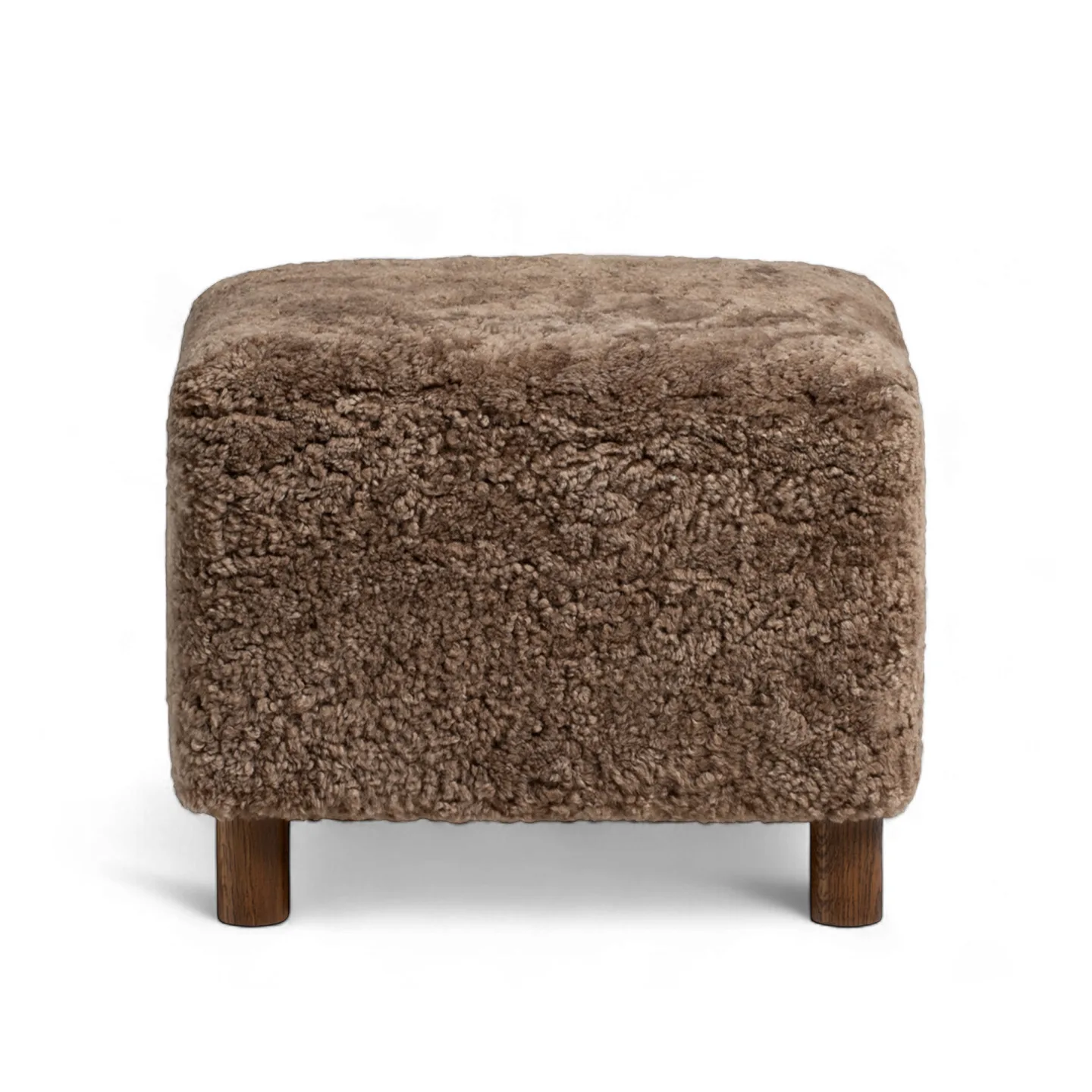Dagmar - 54 Footstool Sheepskin Sahara Fumed Oak - Fotpallar - Brun,Träfärgad - Trä/Textilmaterial