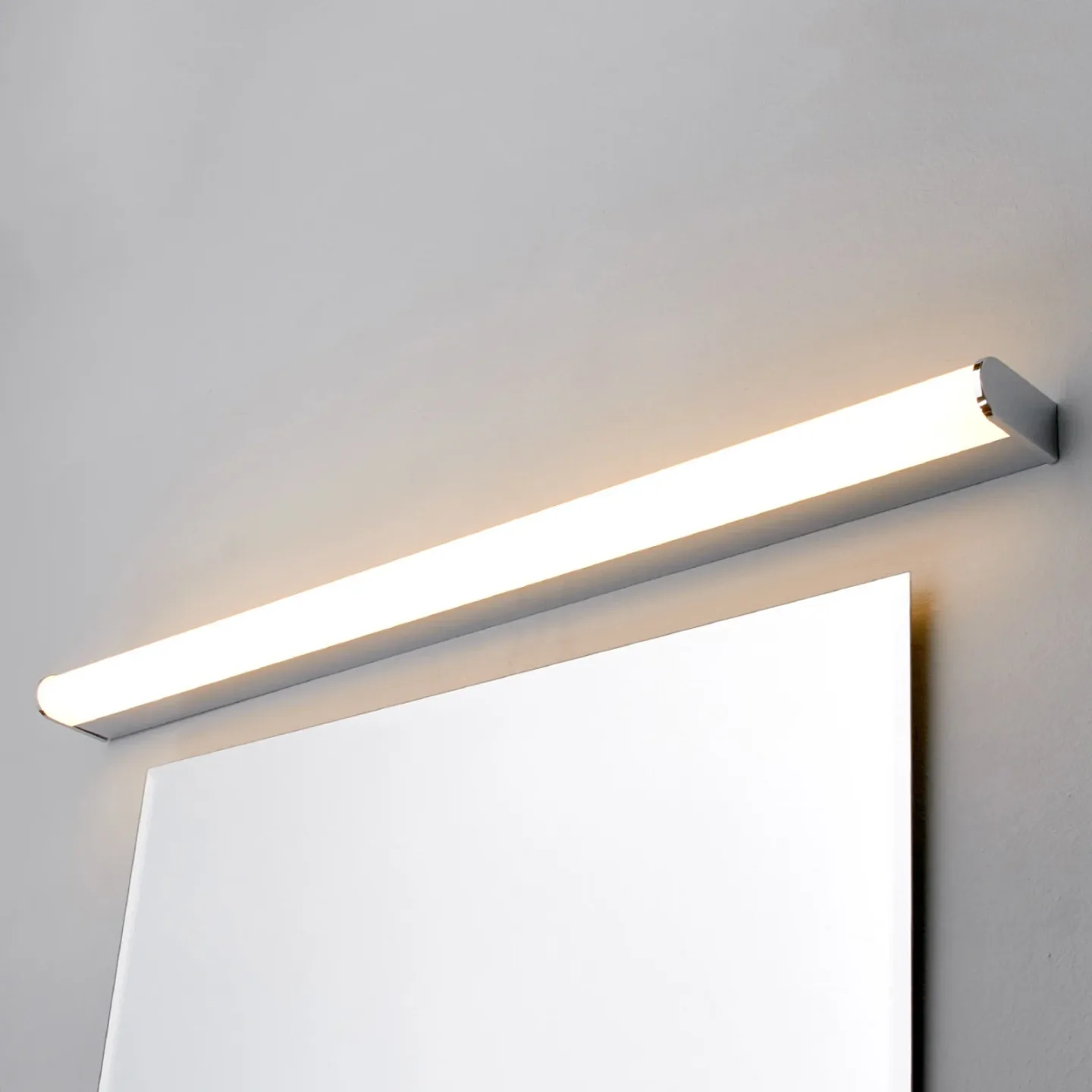 Philippa Round LED Wandleuchte L88 Chrome/White - Lindby - Badezimmer - Modern - Metall - Eckig