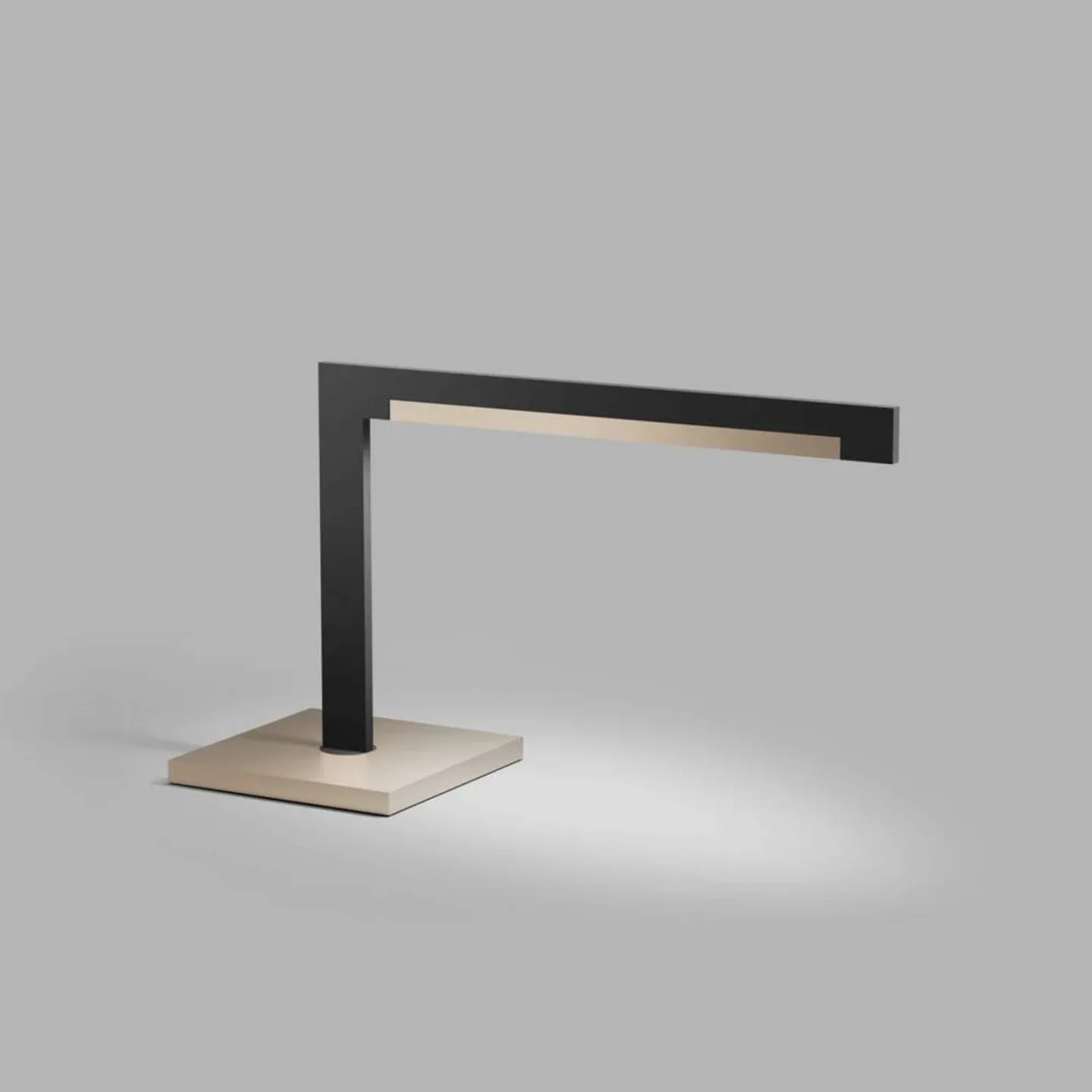 Inlay T2 Linear Tischlampe, gold/schwarz, 40cm - Light-Point - Wohnzimmer - Aluminium