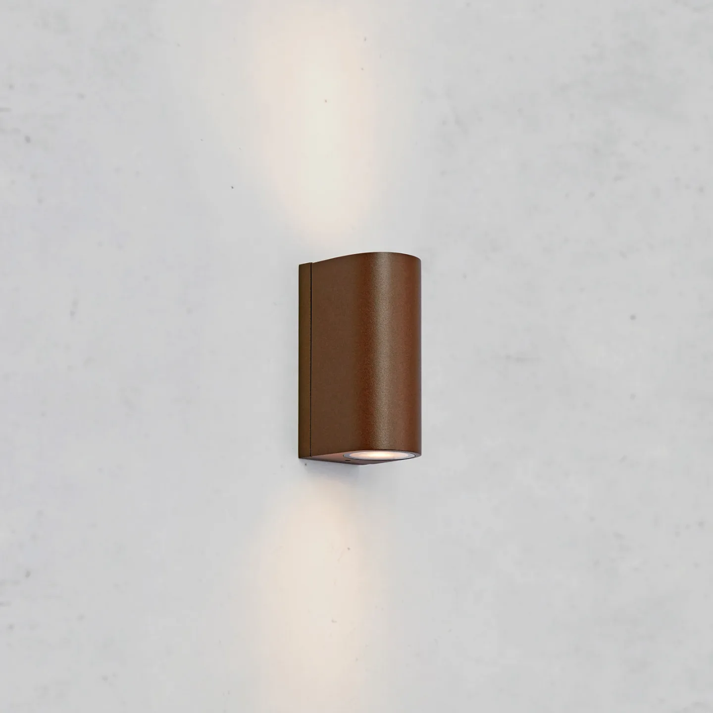 Alor LED-utomhusvägglampa, brun, 2 lampor, IP65, dimbar Markslöjd - Skandinavisk - Aluminium - Med flera ljuskällor