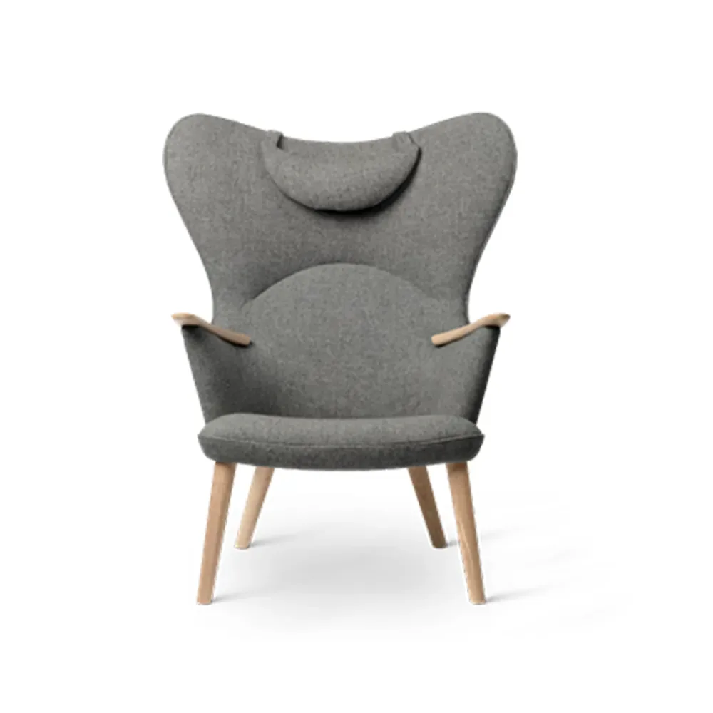Carl Hansen & Søn CH78 Mama Bear fåtölj Fiord 151 tyg-såpad ek