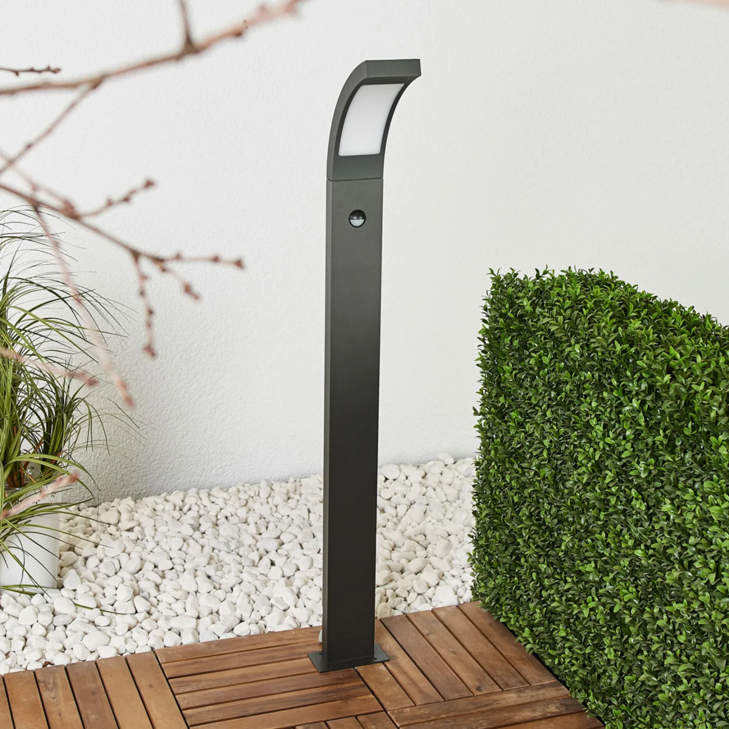 Juvia LED Trädgårdslampa H100 w/Sensor Graphite - Lucande - Balkong - Modern - Aluminium - Med en ljuskälla