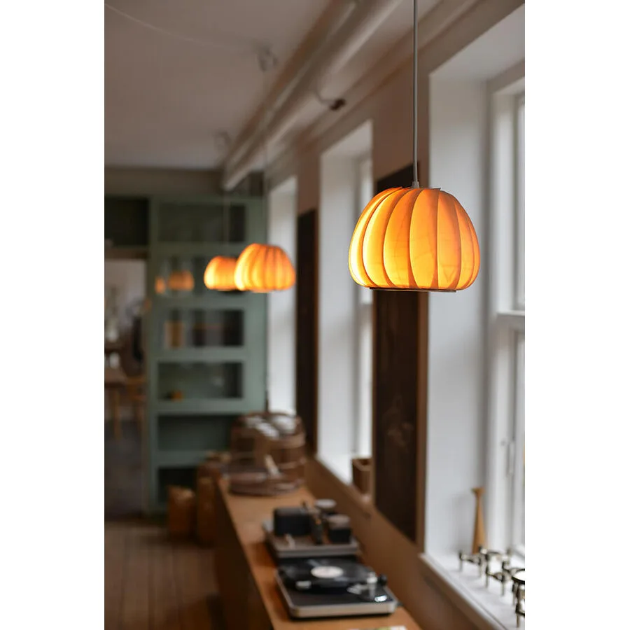 Tom Rossau Pendellampe Avellana Braun/Weiss Holz 22 cm 19 cm - LED - Lichtfarbe: Extra warmweiss - LED Energiesparlampen