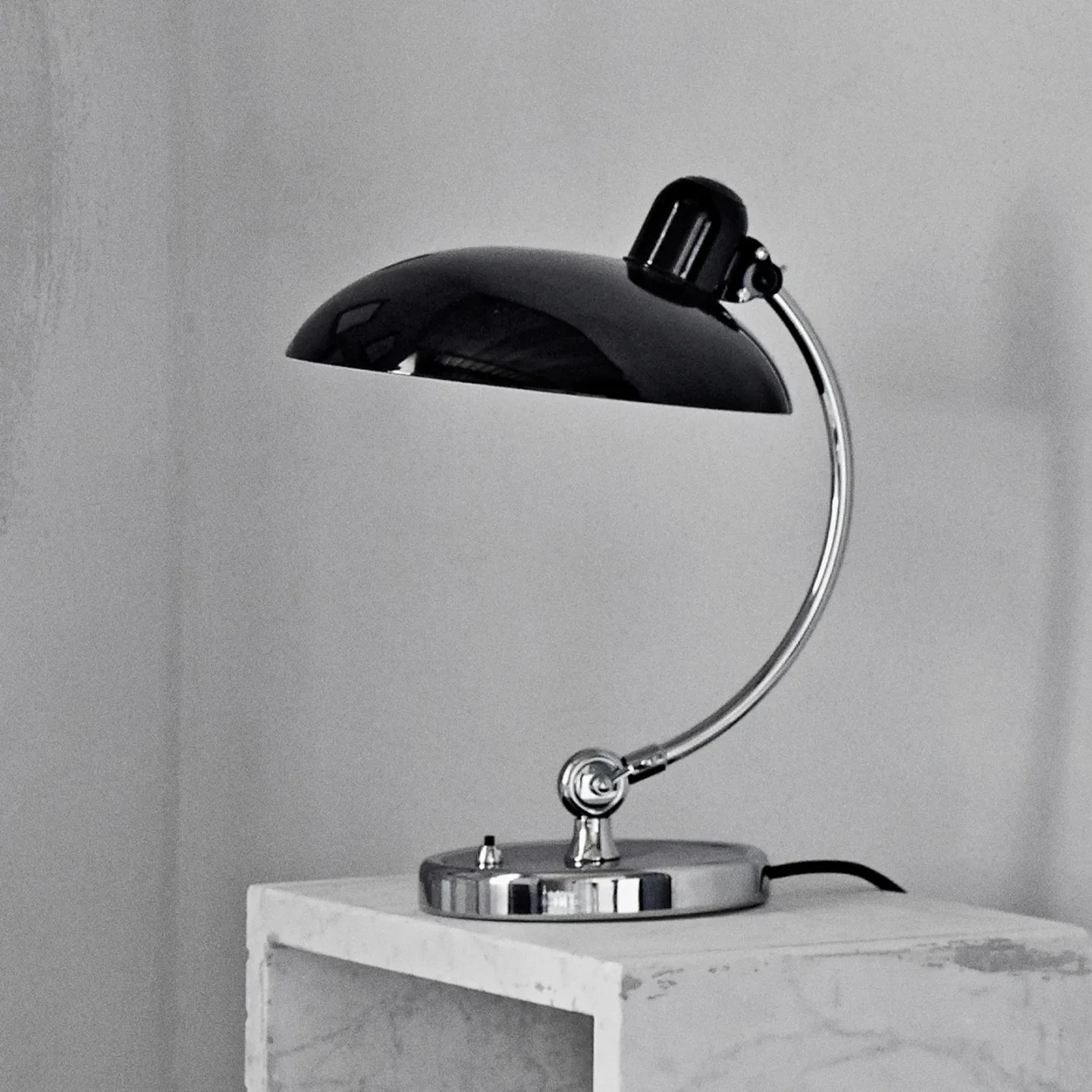 KAISER idell™ 6631-T Bordlampe Sort - Fritz Hansen Kaiser Idell 6631-T Luxus - Stue - Design - Metal - Med én lyskilde