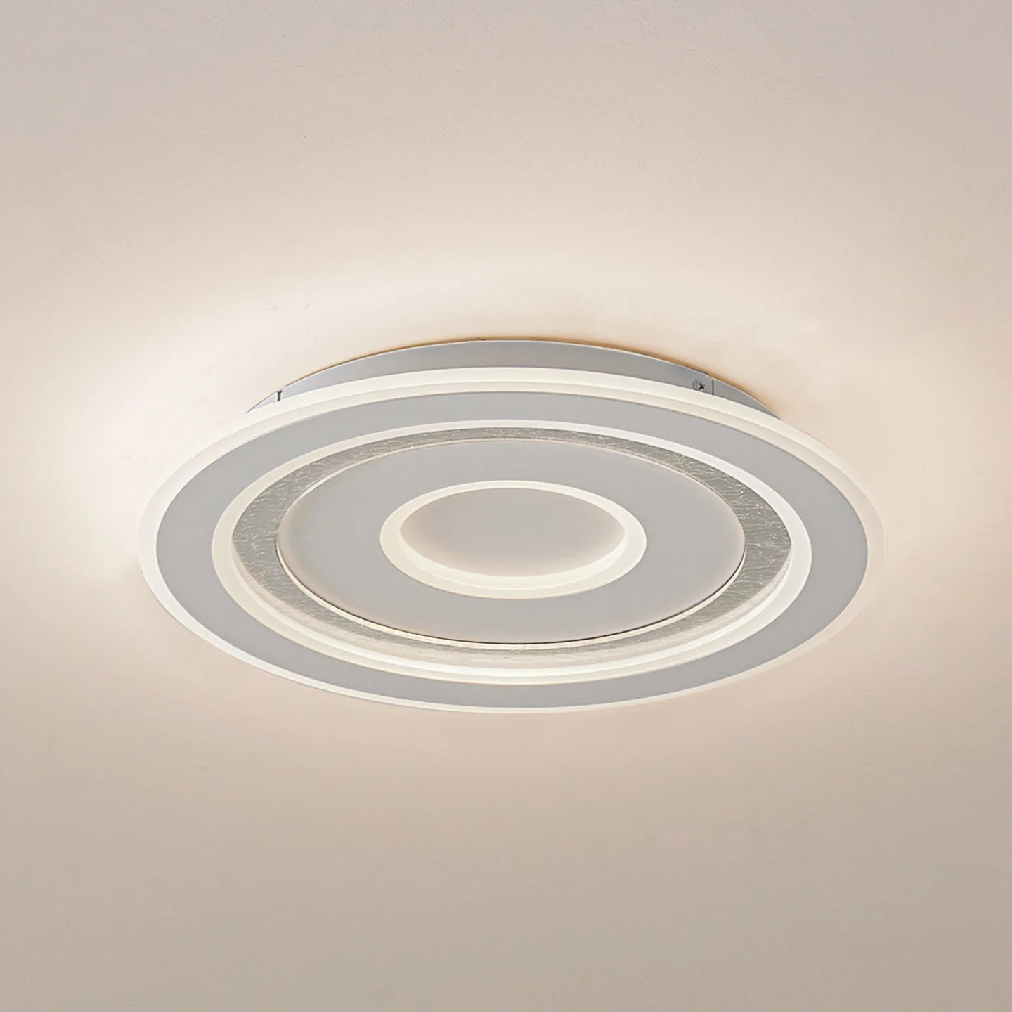 Lorvik LED-Deckenlampe, Ø 40 cm, weiß, CCT, dimmbar - Lindby - Wohnzimmer - Modern - Metall - Rund