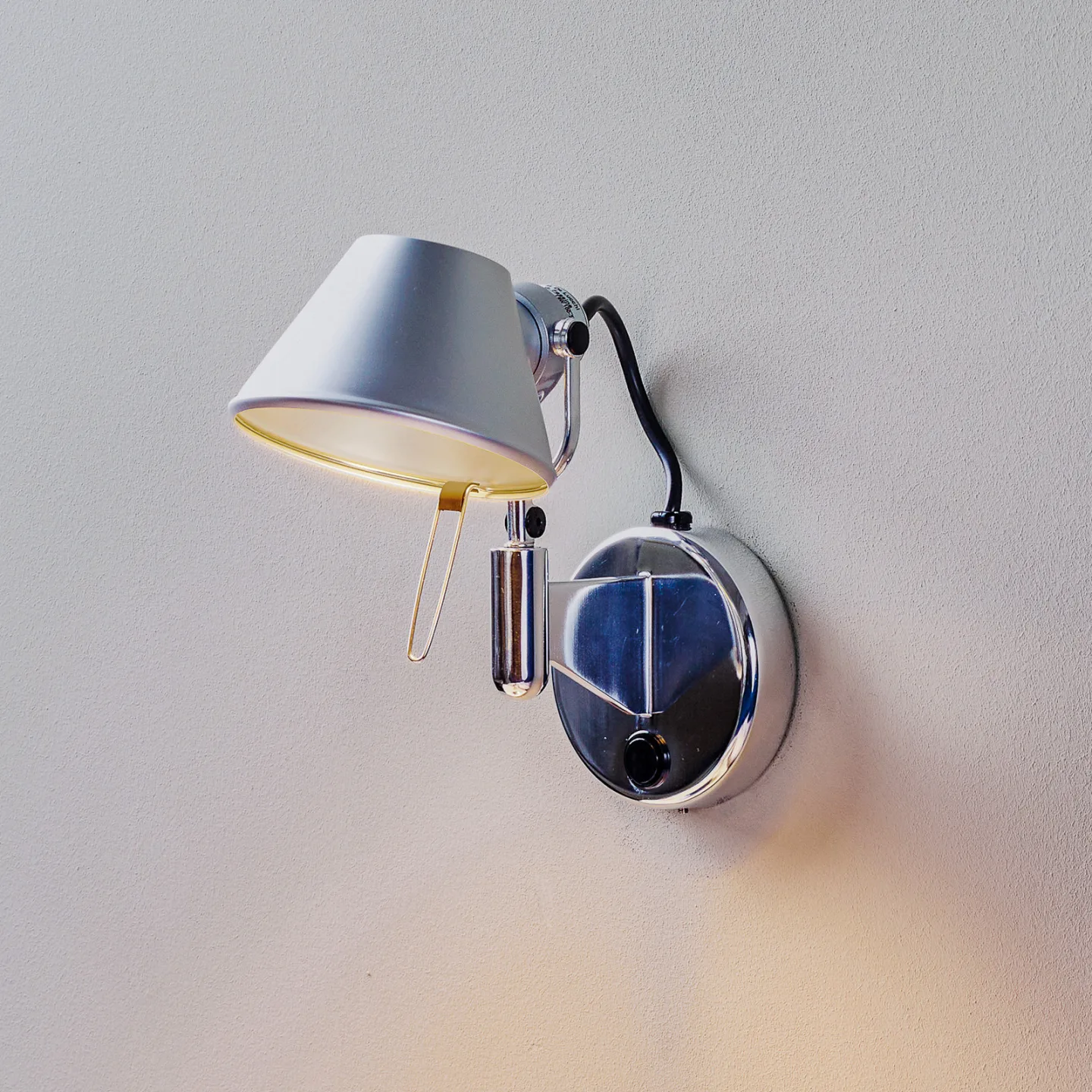 Tolomeo Micro Faretto LED-Wandlampe, 2.700K, grau - Artemide - Wohnzimmer - Design - Metall - Einflammig