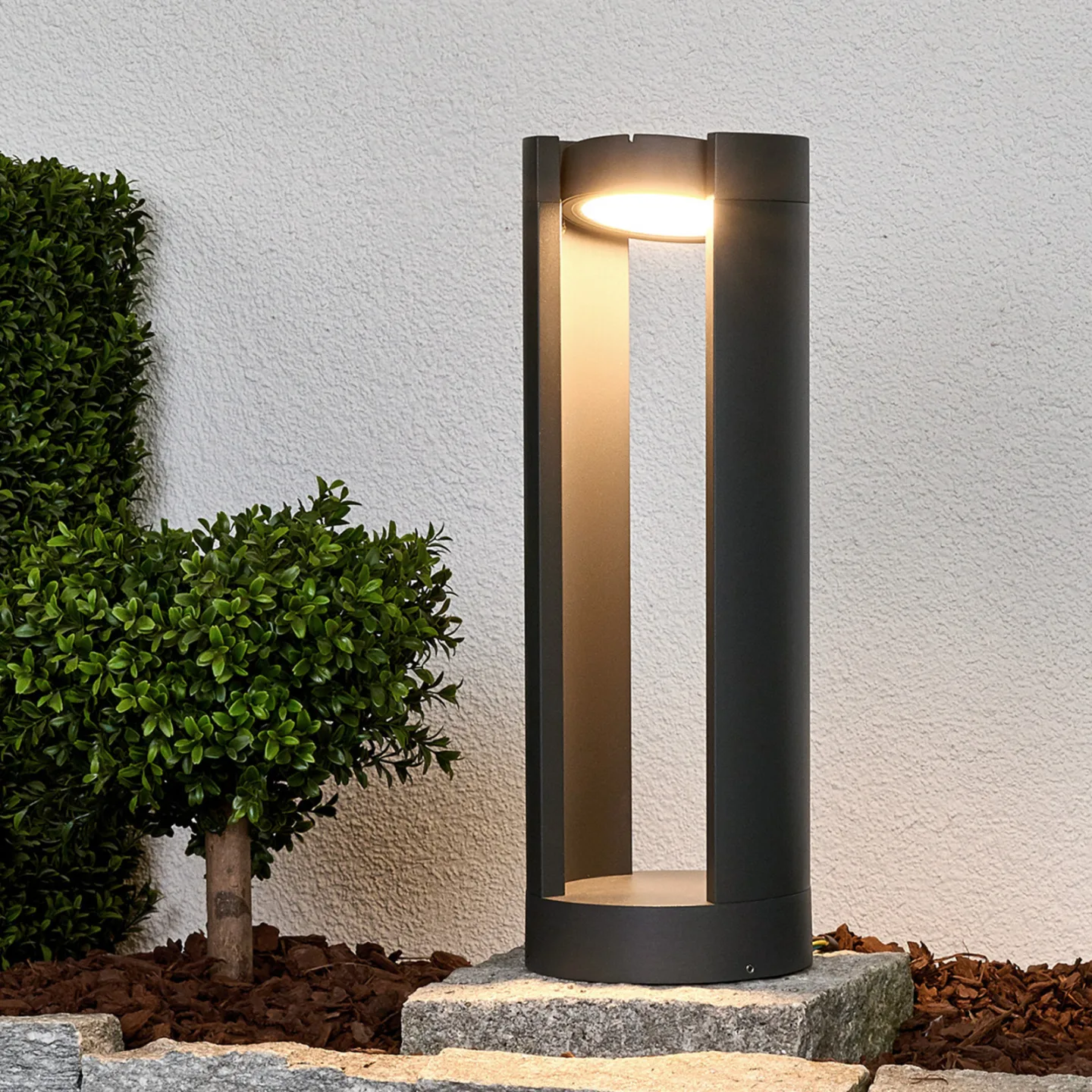 Dylen Short LED Außen Gartenleuchte IP65 Graphite - Lucande - Terrasse - Modern - Metall - Einflammig