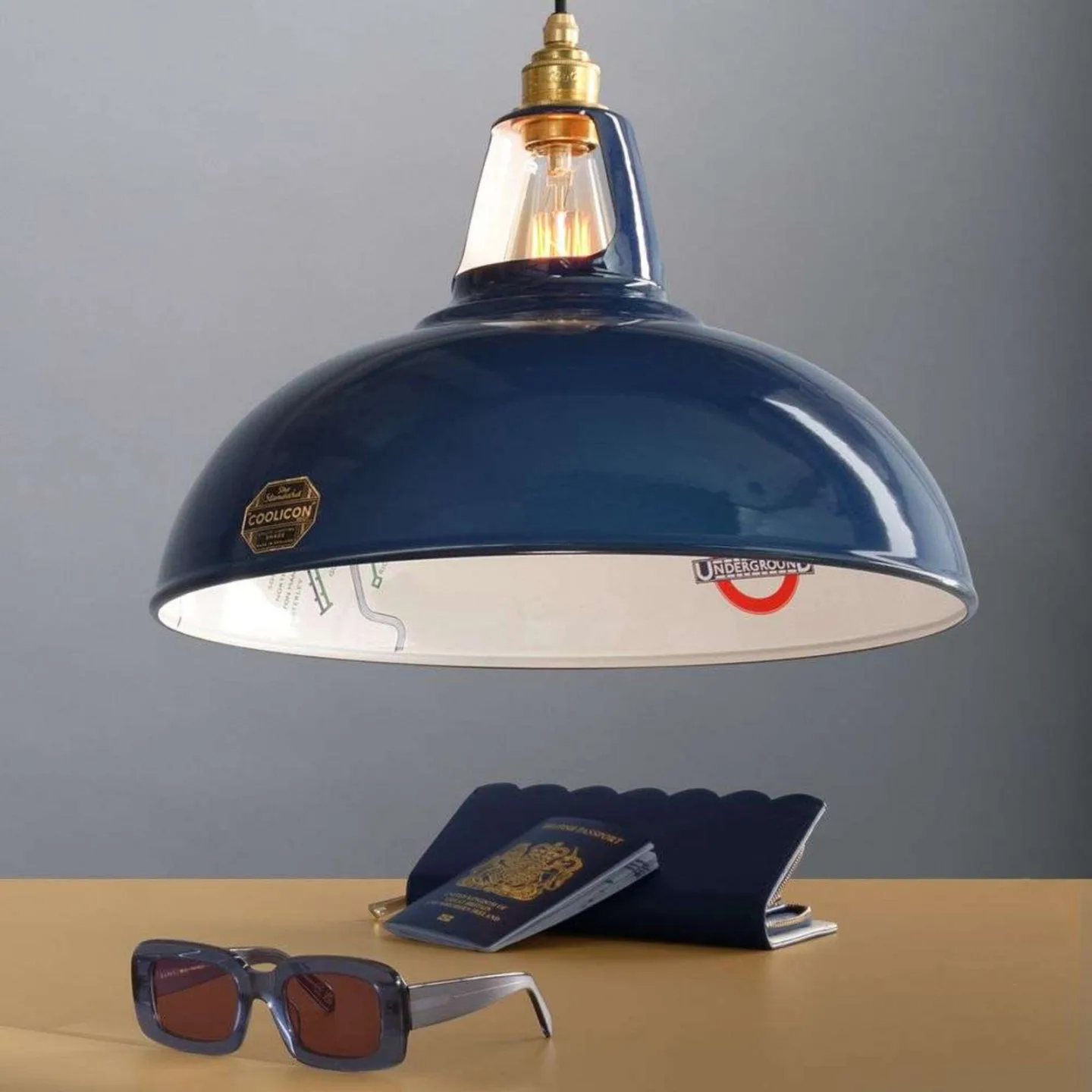 Stor pendellampe i design fra 1933, Ø 40 cm, blå - Coolicon - Stue - Metal