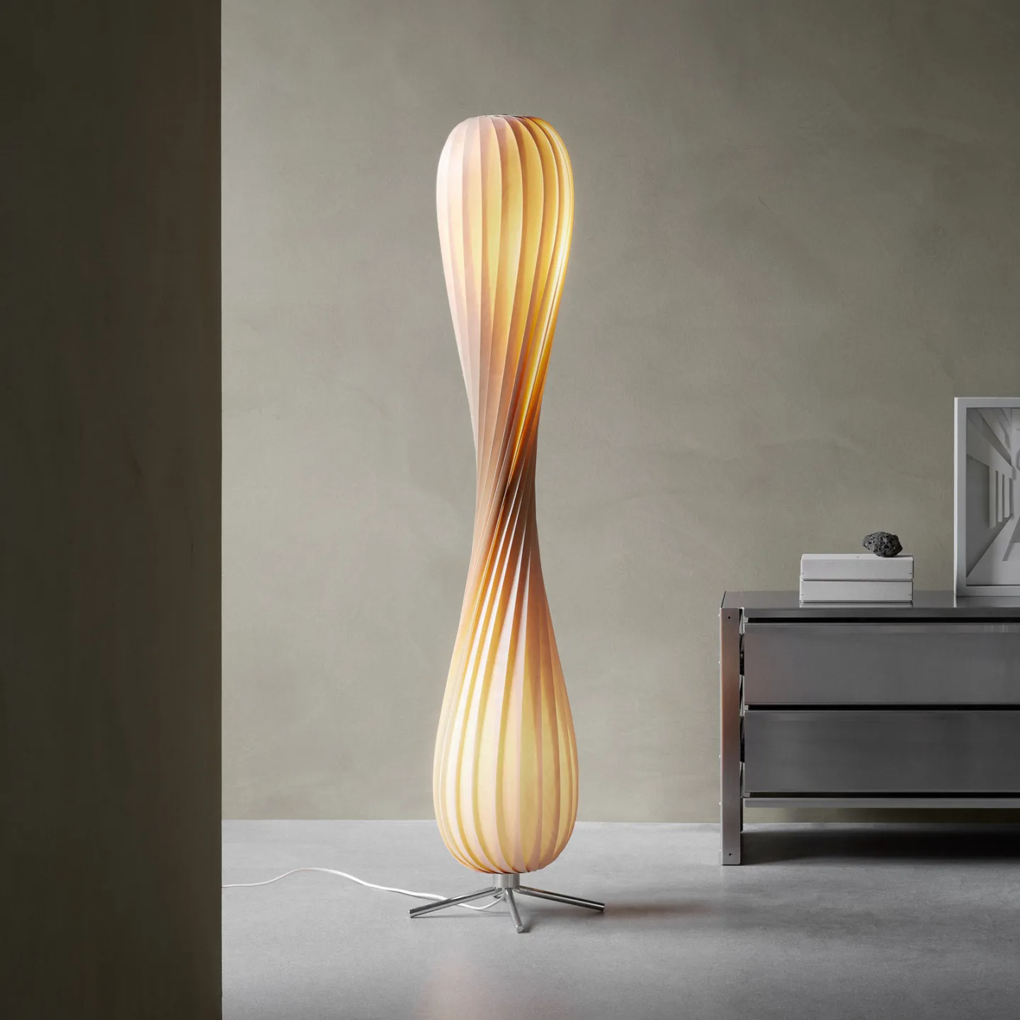 TR7 Stehleuchte 25x148 Birch Natural - Tom Rossau - Wohnzimmer - Holz