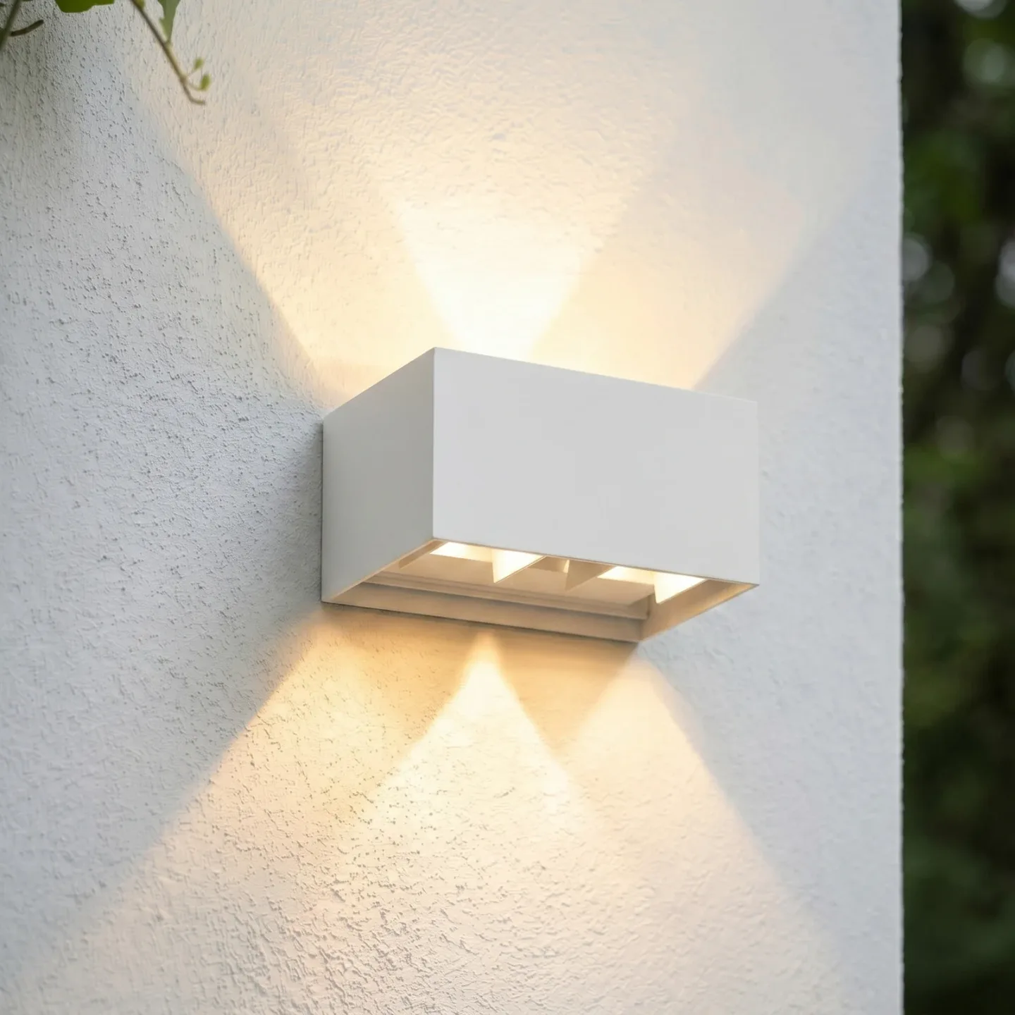 Nivar udendørs LED-væglampe, kantet, hvid, 20 cm, IP54 - Lindby - Moderne - Metal