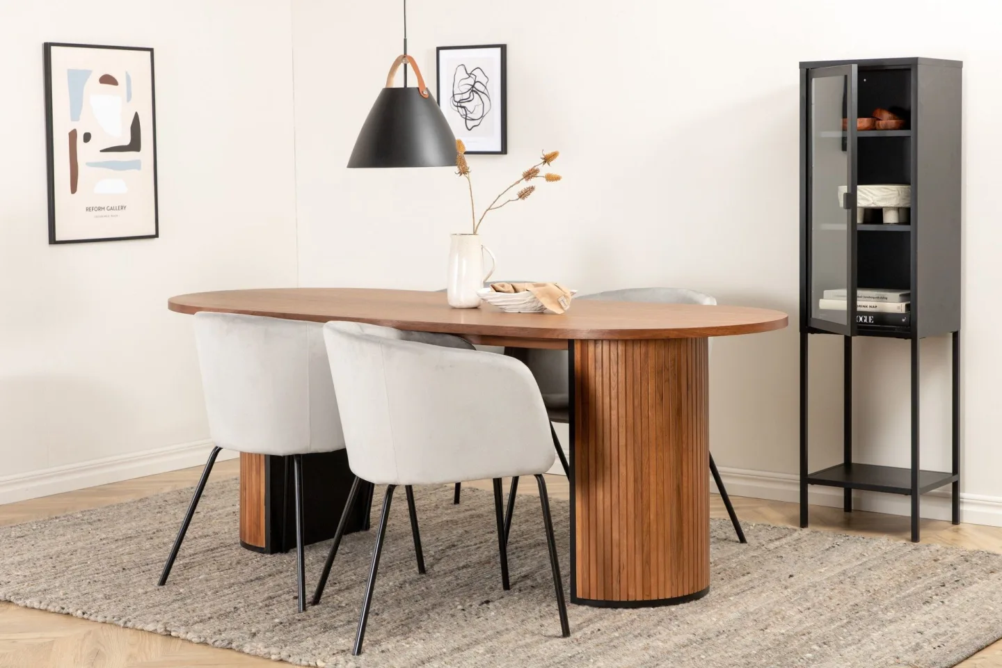 Biana Matgrupp 200 cm Oval inkl 4 Berita Sammetsstolar - Valnötsbrun/Svart/Grå
