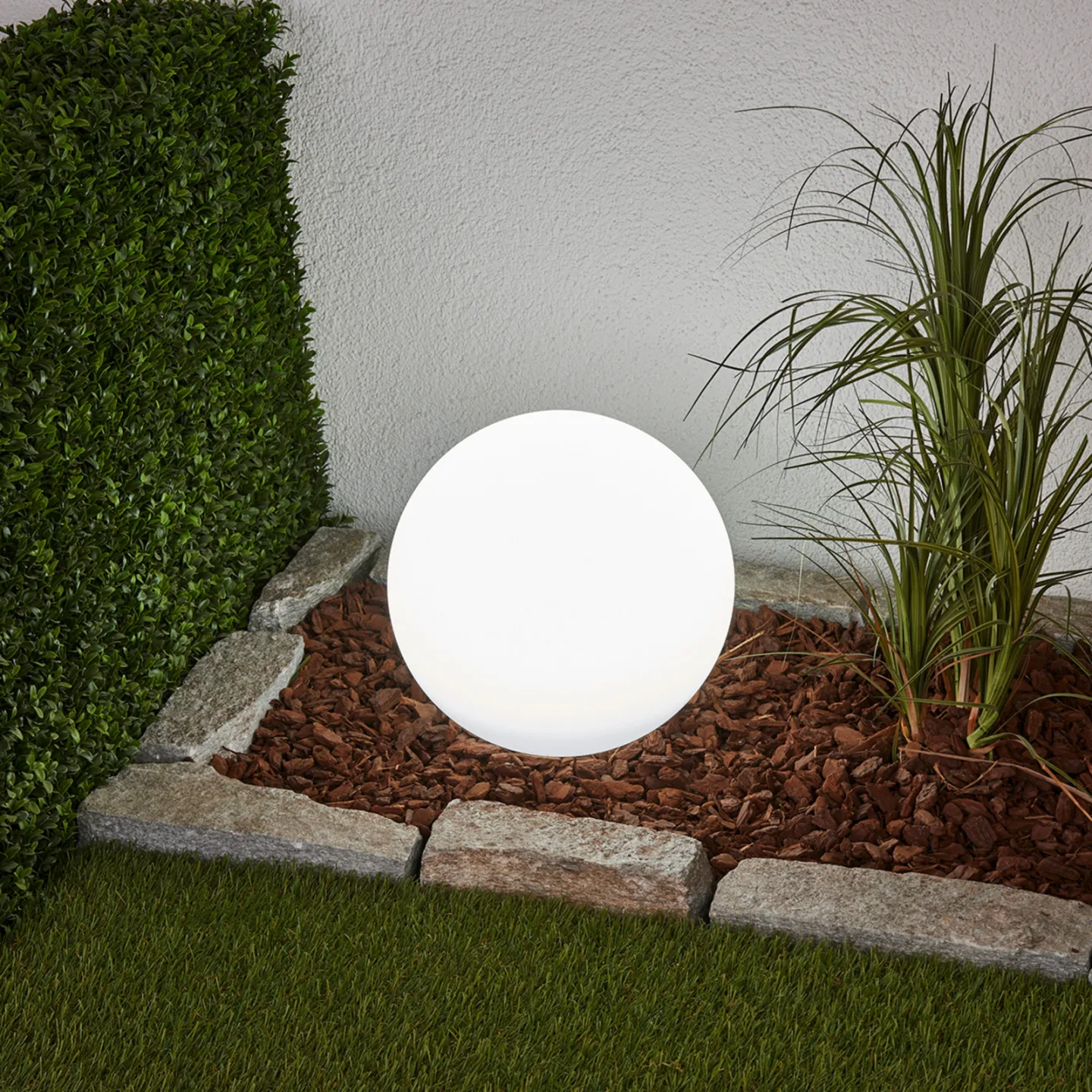 Lago Solarzelle Leuchte Ø30 White - Lindby - Terrasse - Modern - Kunststoff - Kugel