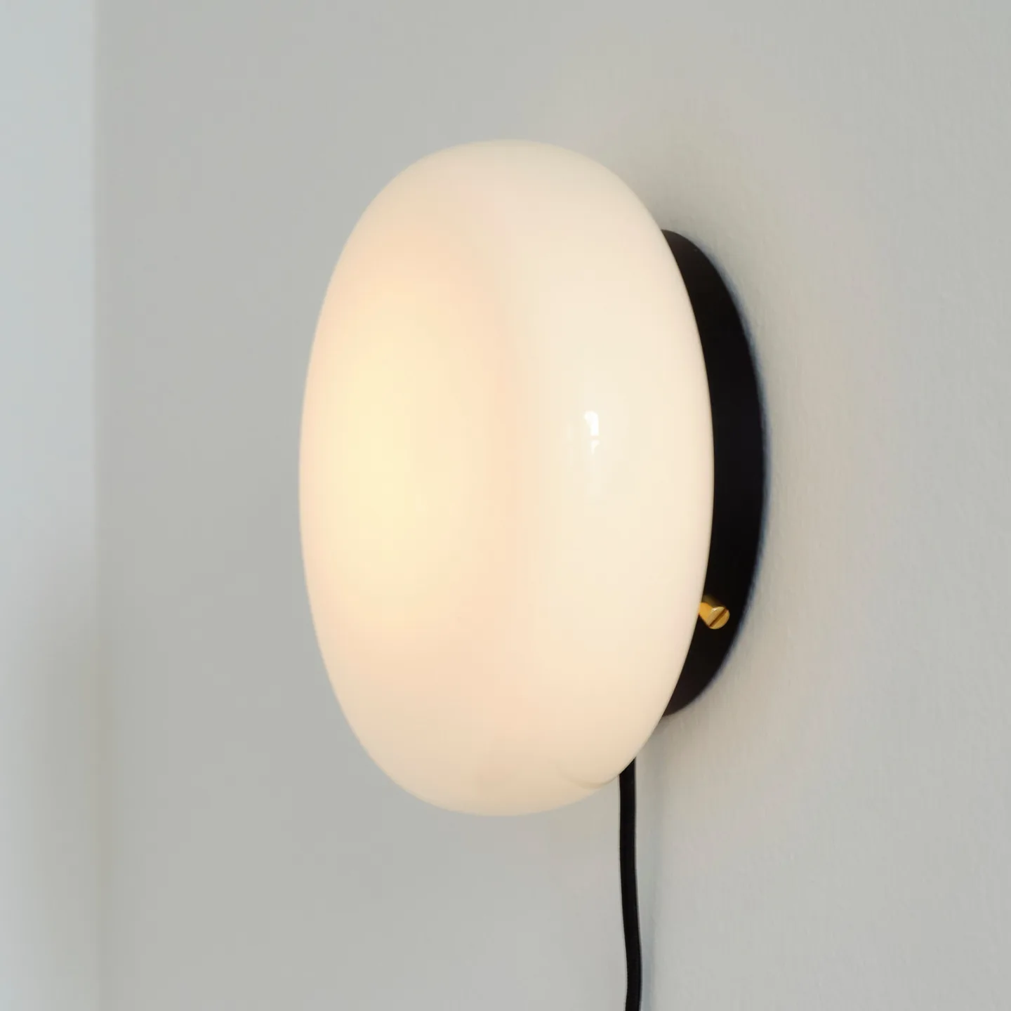 OPA vegglampe Opalglas, G9, kabel/plugg/bryter - Gejst - Stue - Glass - Med en lyskilde